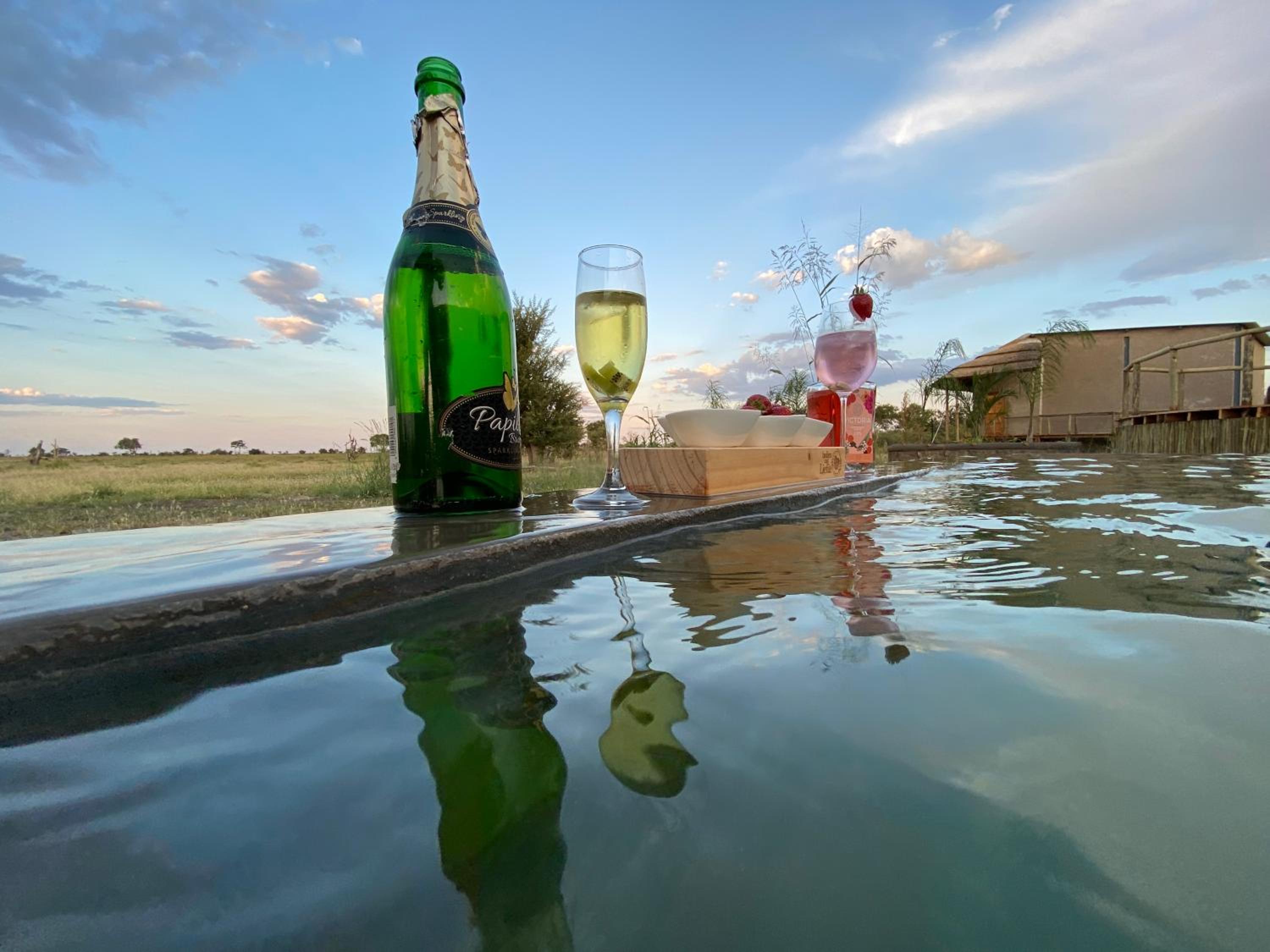 Mababe River Lodge