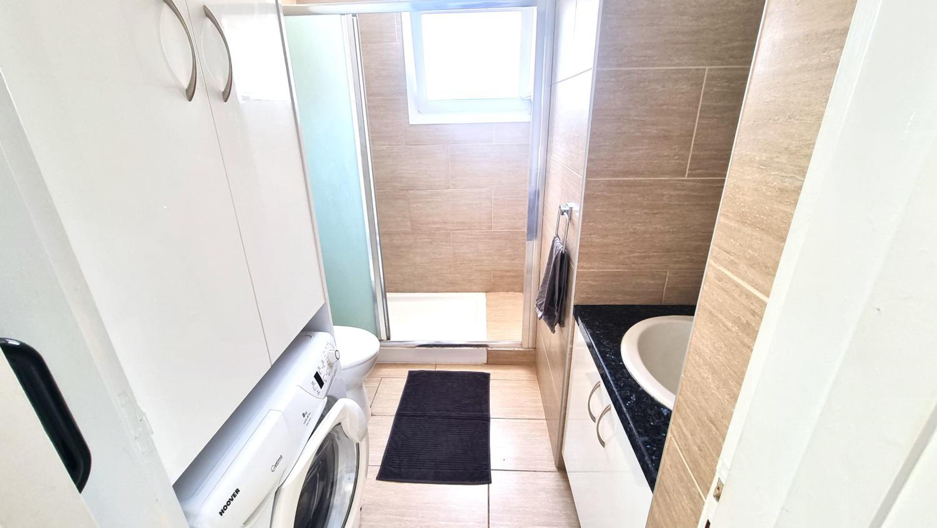 Dream Escape Apt 1 - 6 min walk to Kastella Beach!