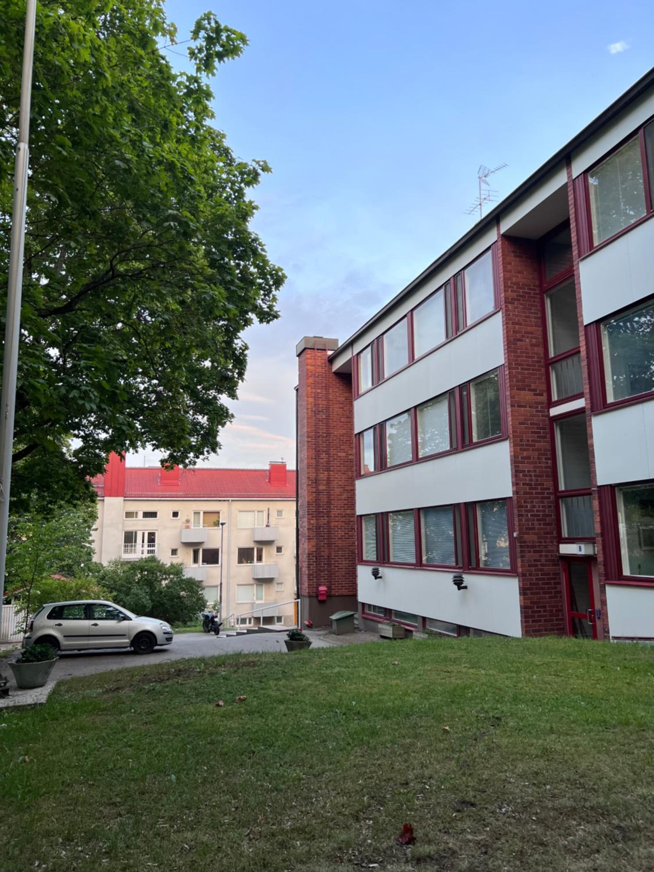 Kaksio Helsingissä omalla parkkipaikalla