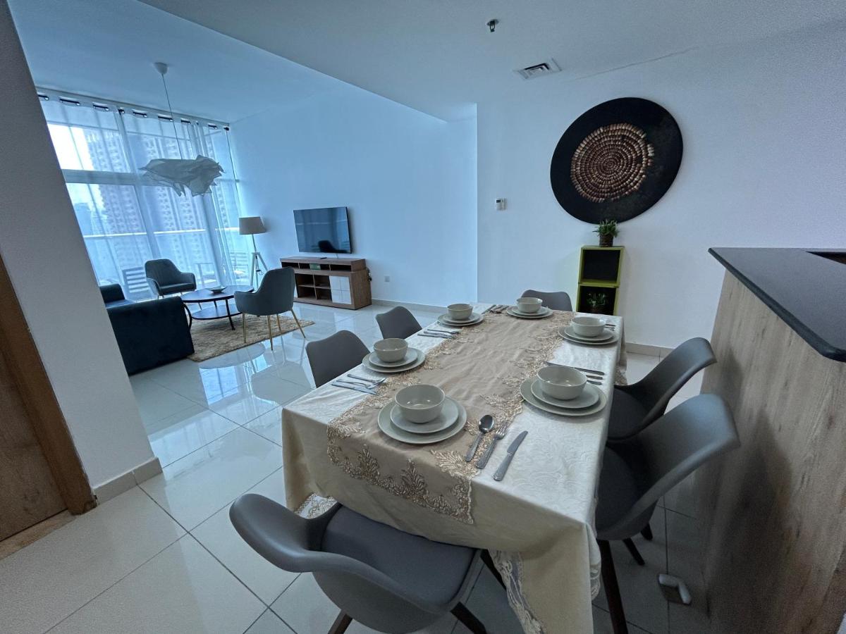 Golden Stay Vacation Homes continental tower marina