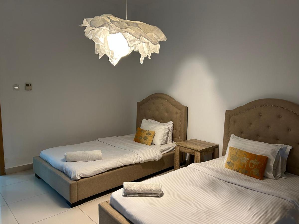 Golden Stay Vacation Homes continental tower marina