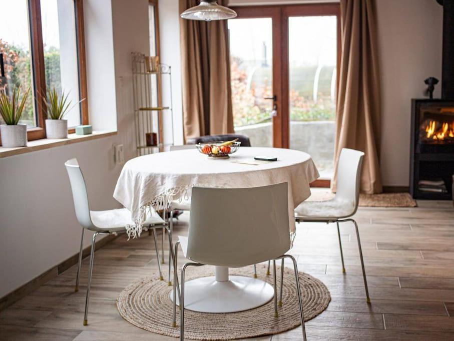 Maison Raymond - Vakantiehuisje met houtgestookte sauna