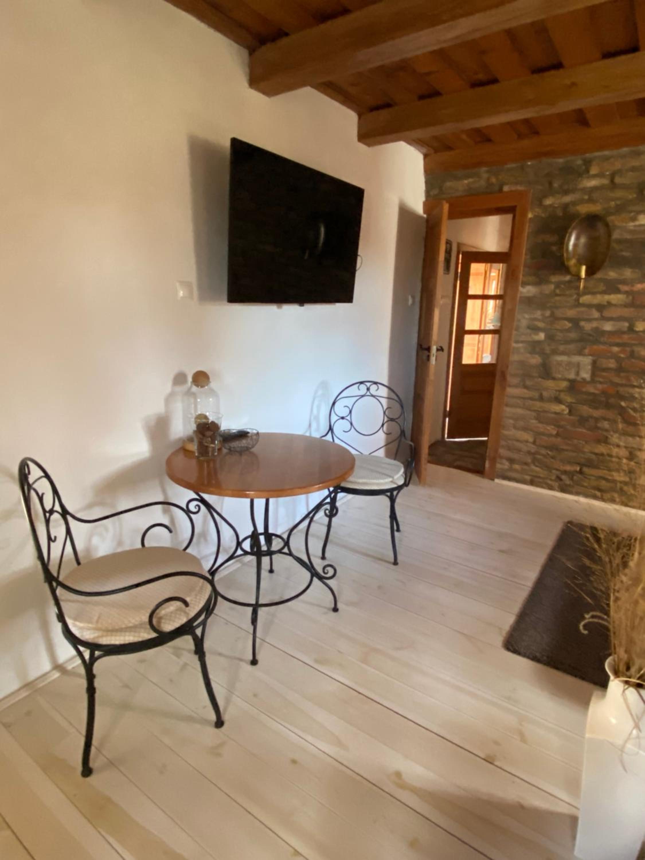 PusztaFarm - Boutique Retreat with Wellness 6 to 8 Guests