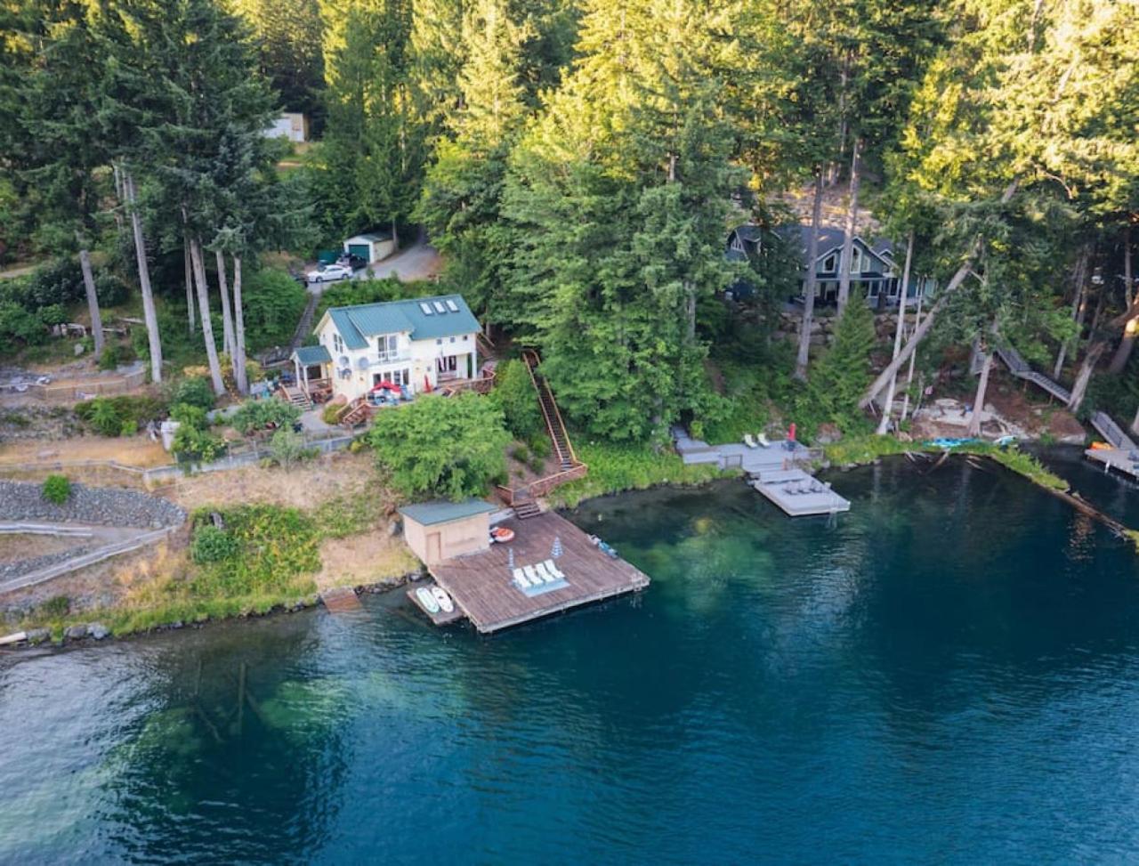 Emerald Haven Lakeside Paradise, Ultimate Retreat view 4