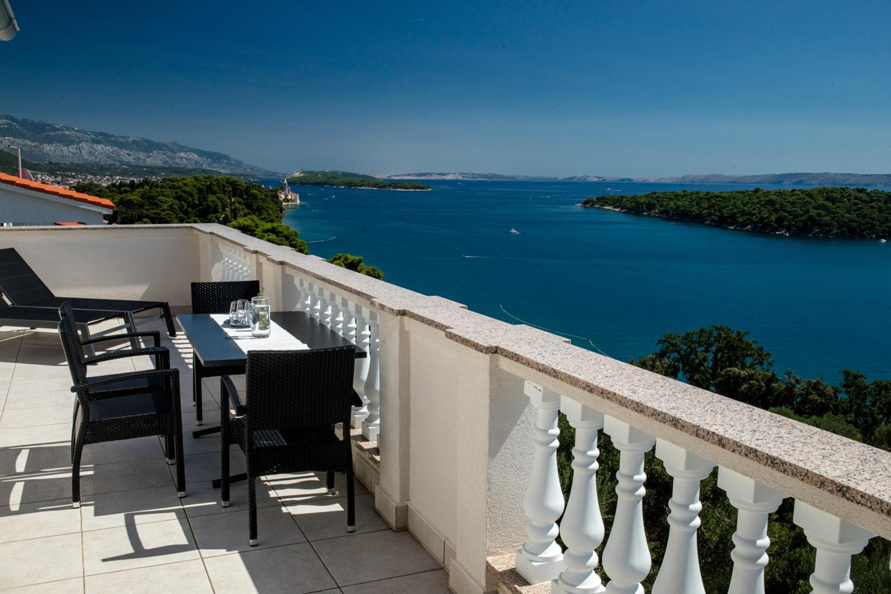 5 Star Luxury 320m2 Apartment with SeaView, Private Pool & Grill House - Ocean Rab view 4