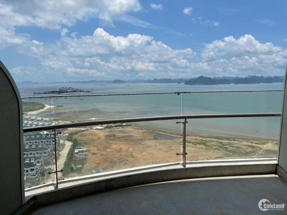 Citadines House - seaview & balcony - studio apartment view 2