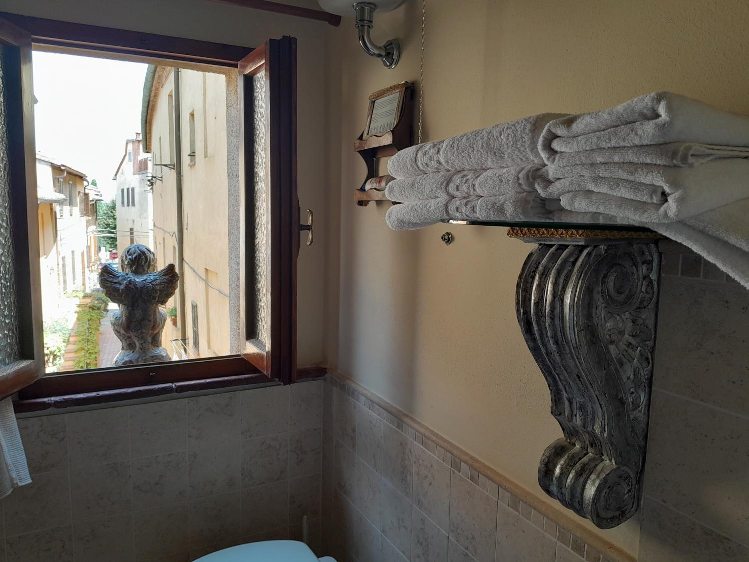 Finestra Dell'Angelo view 3