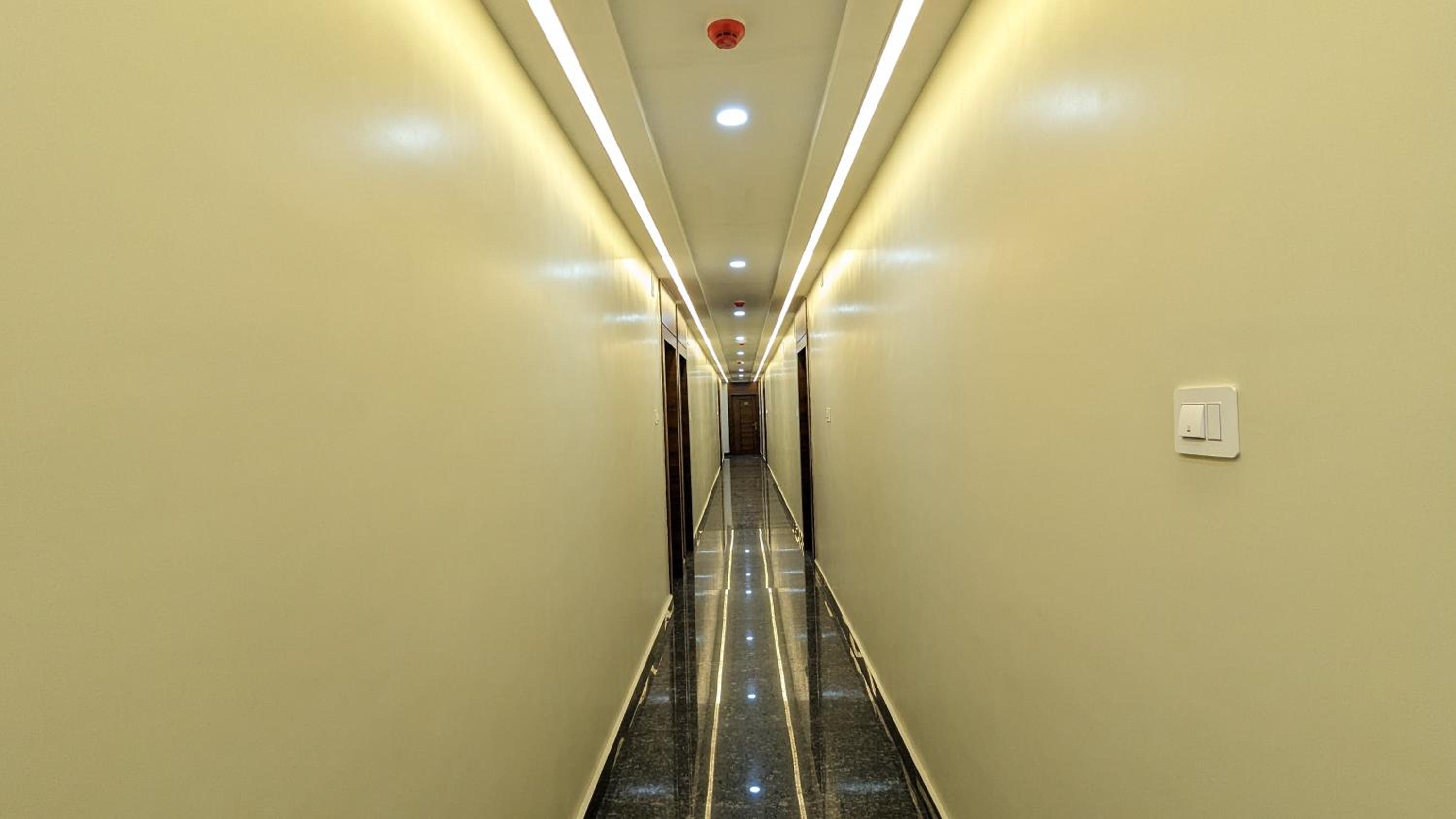 Hotel Sabhekar