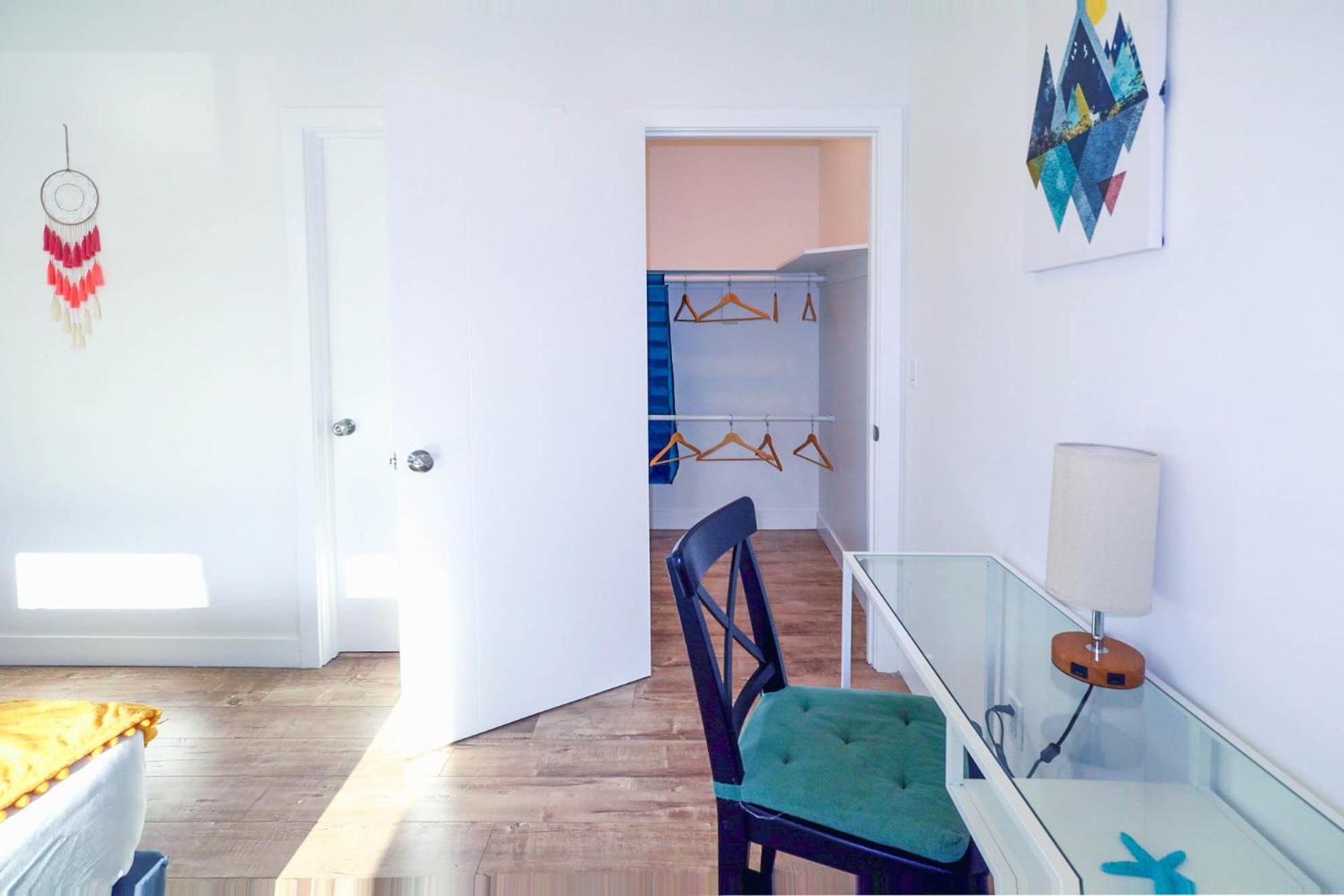 4BR/4BR modern house at Mid-city