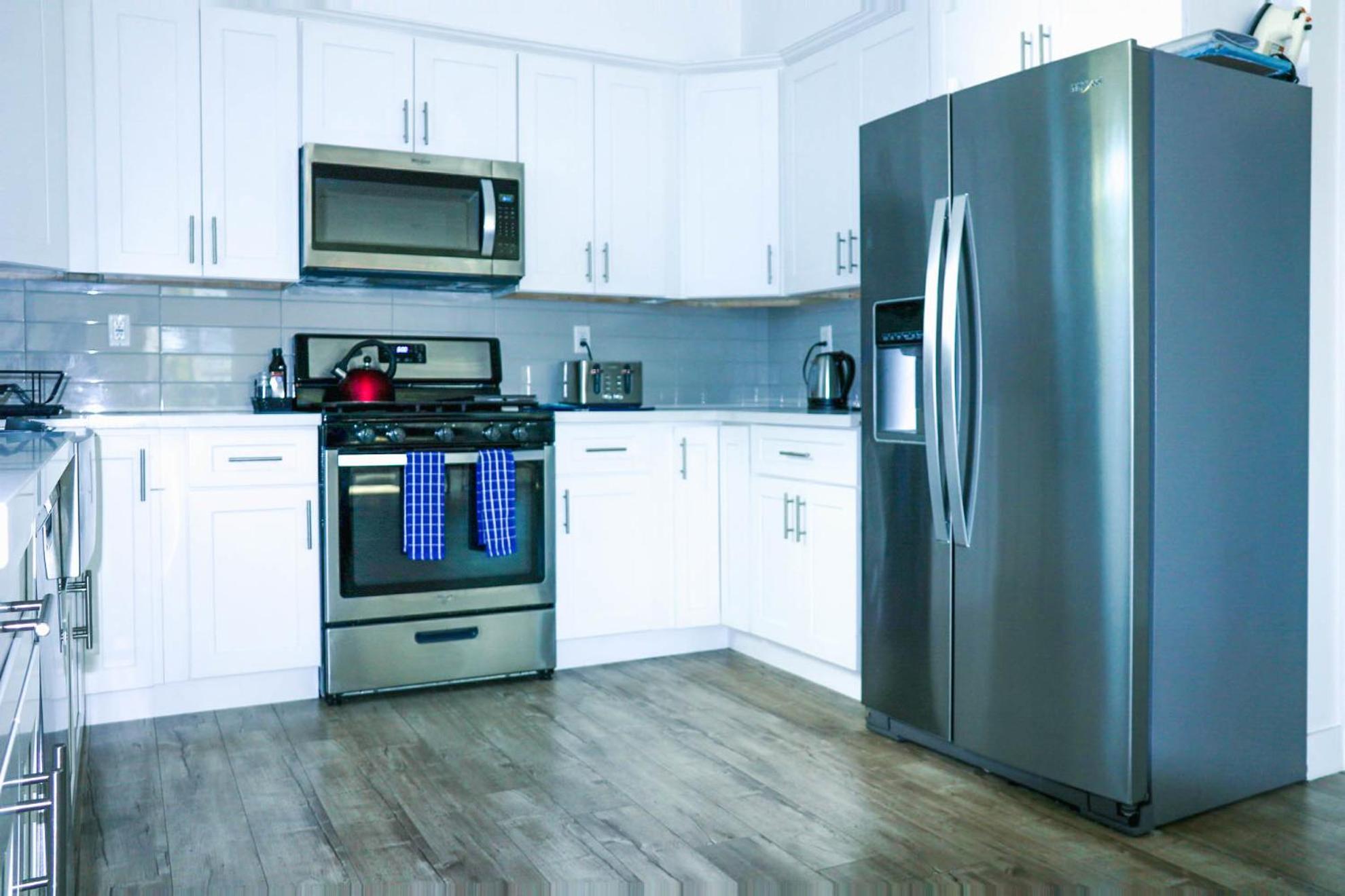 4BR/4BR modern house at Mid-city - Image 5