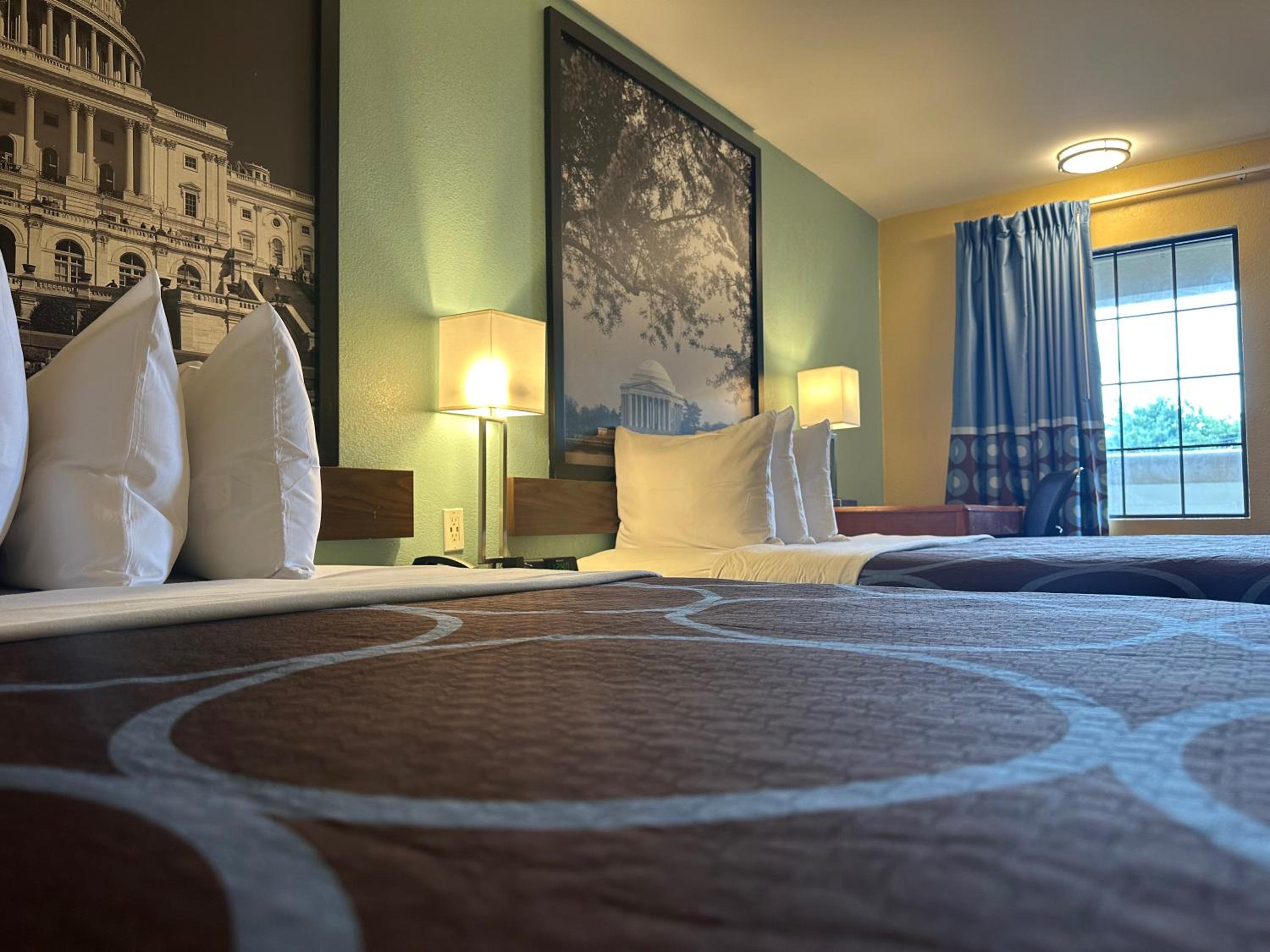 Super 8 by Wyndham WestEnd Alexandria,VA Washington DC Area - Property Image 13