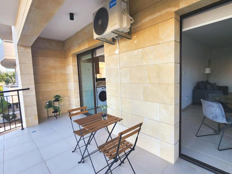 Epicurian Residence