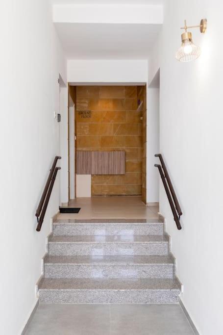 Epicurian Residence