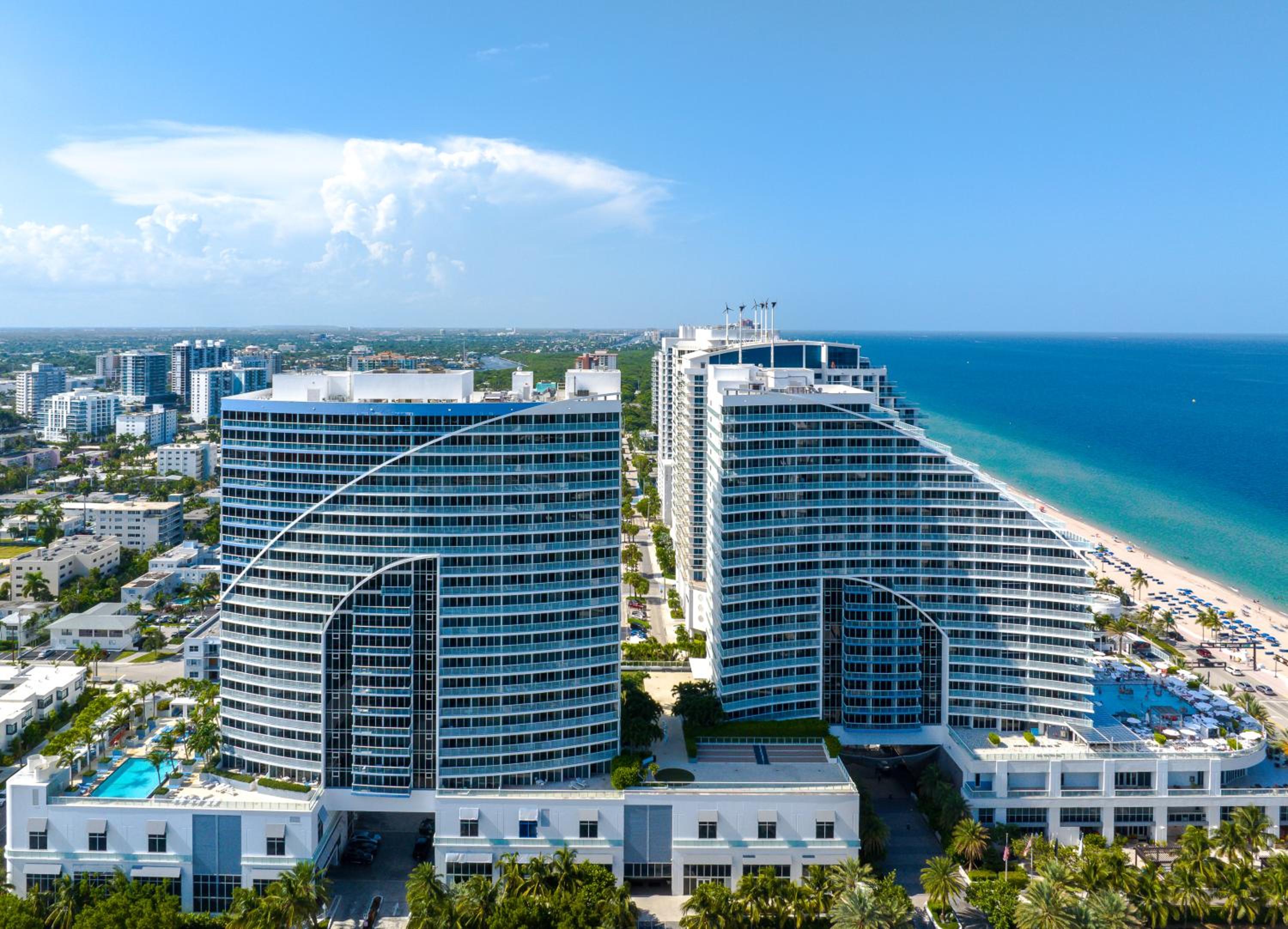 Hotel Beachfront-Spacious W Residence