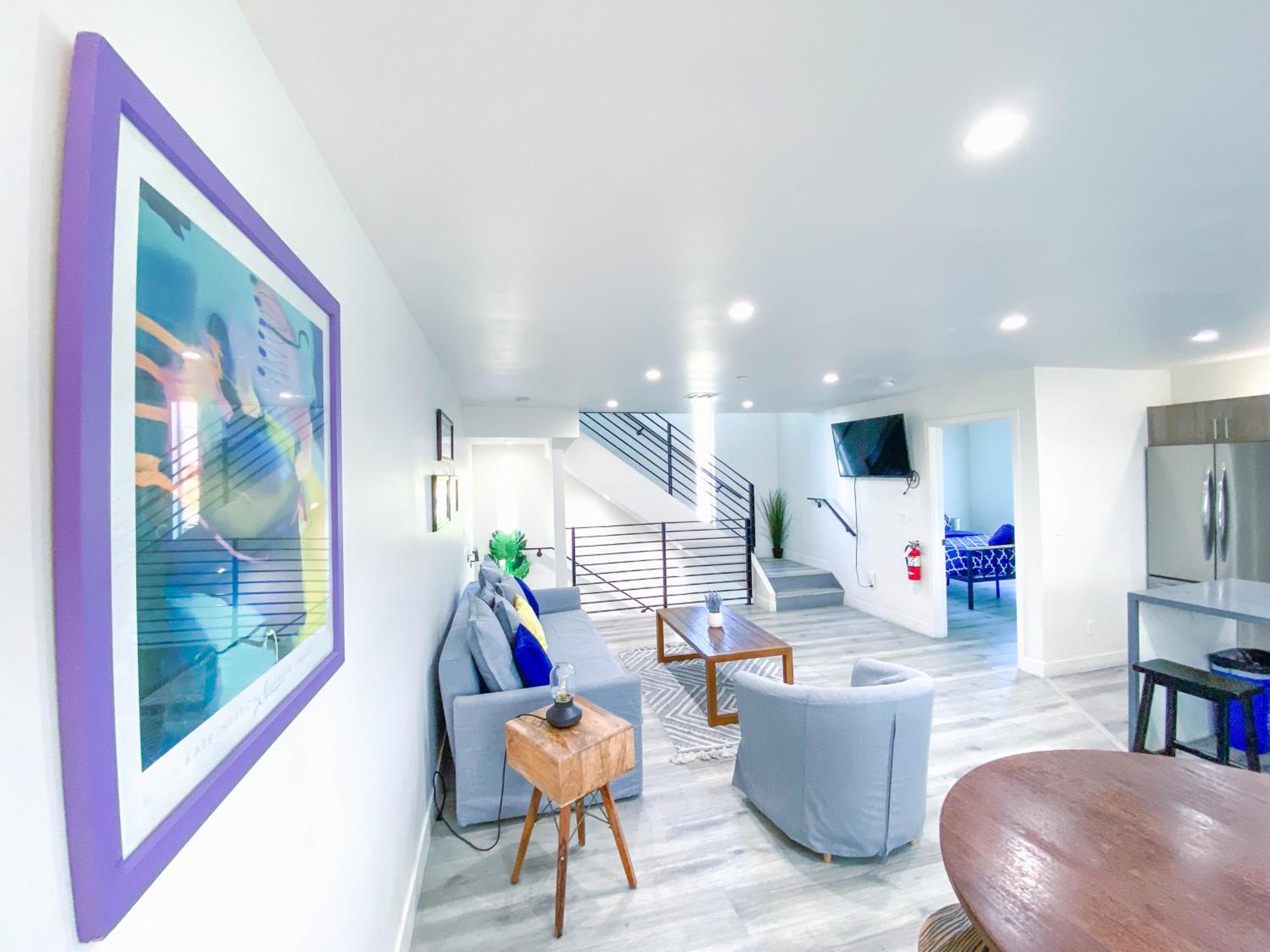 Stylish 3 BR/3BR family house