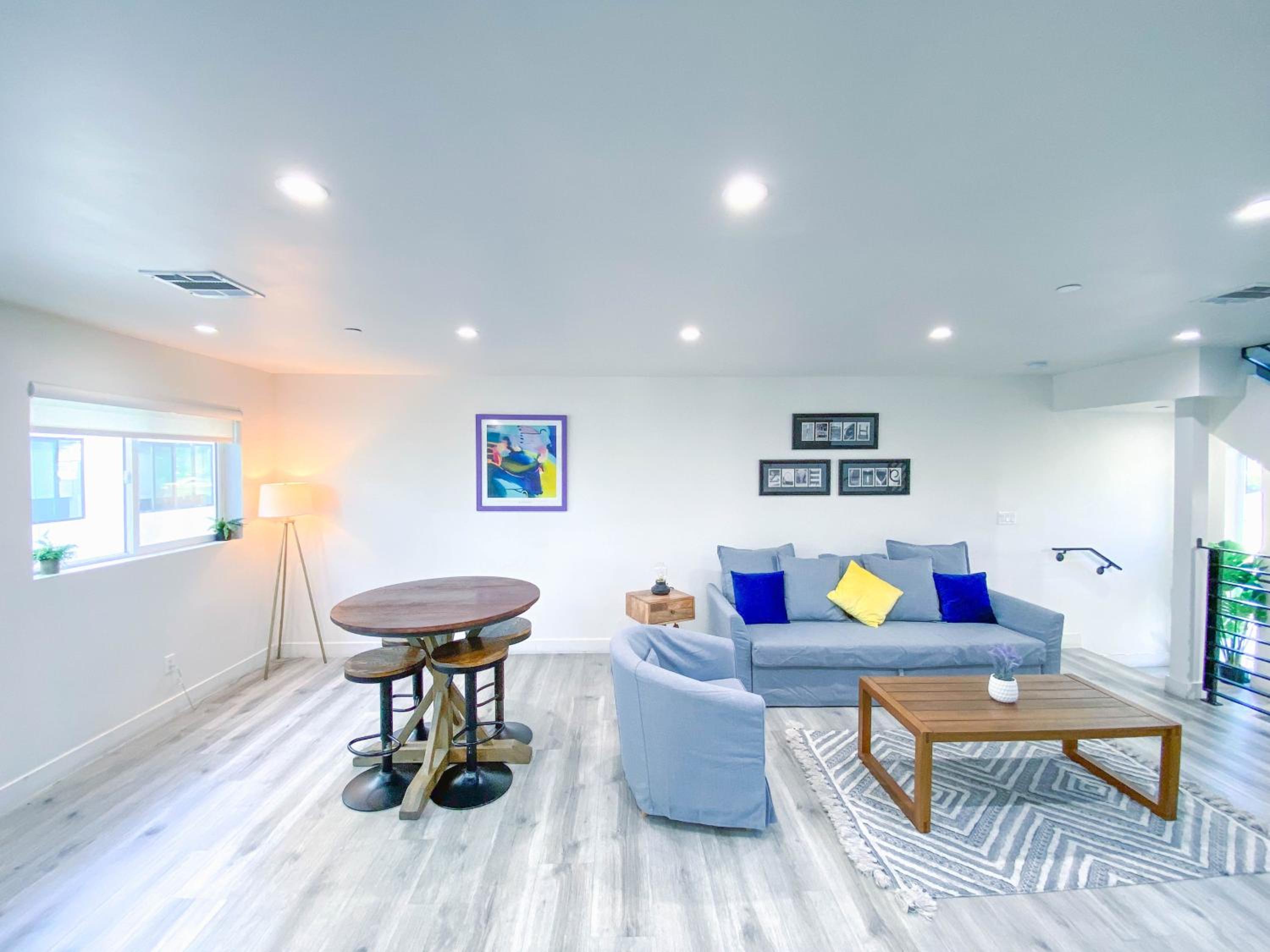 Stylish 3 BR/3BR family house