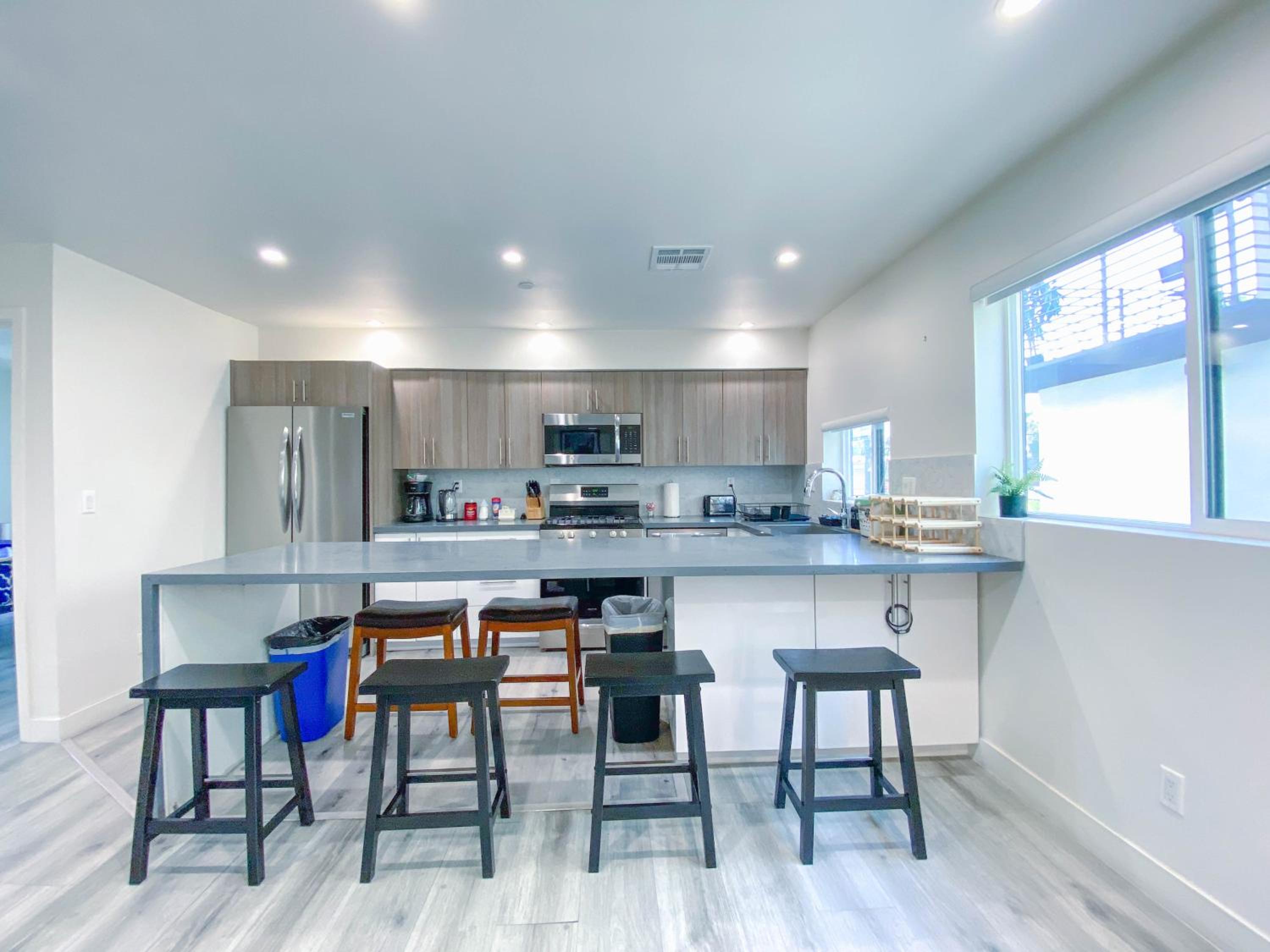 Stylish 3 BR/3BR family house