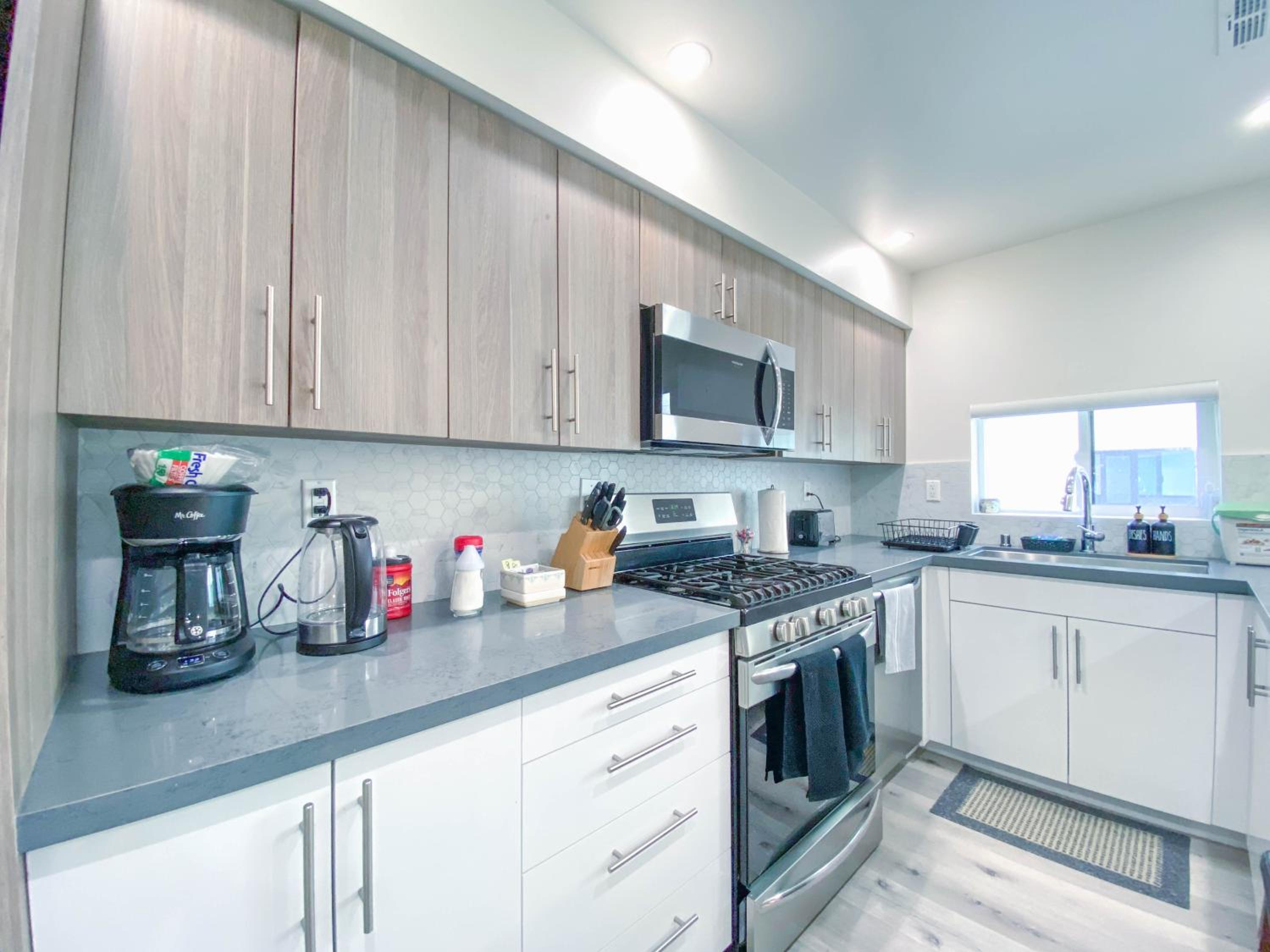 Stylish 3 BR/3BR family house
