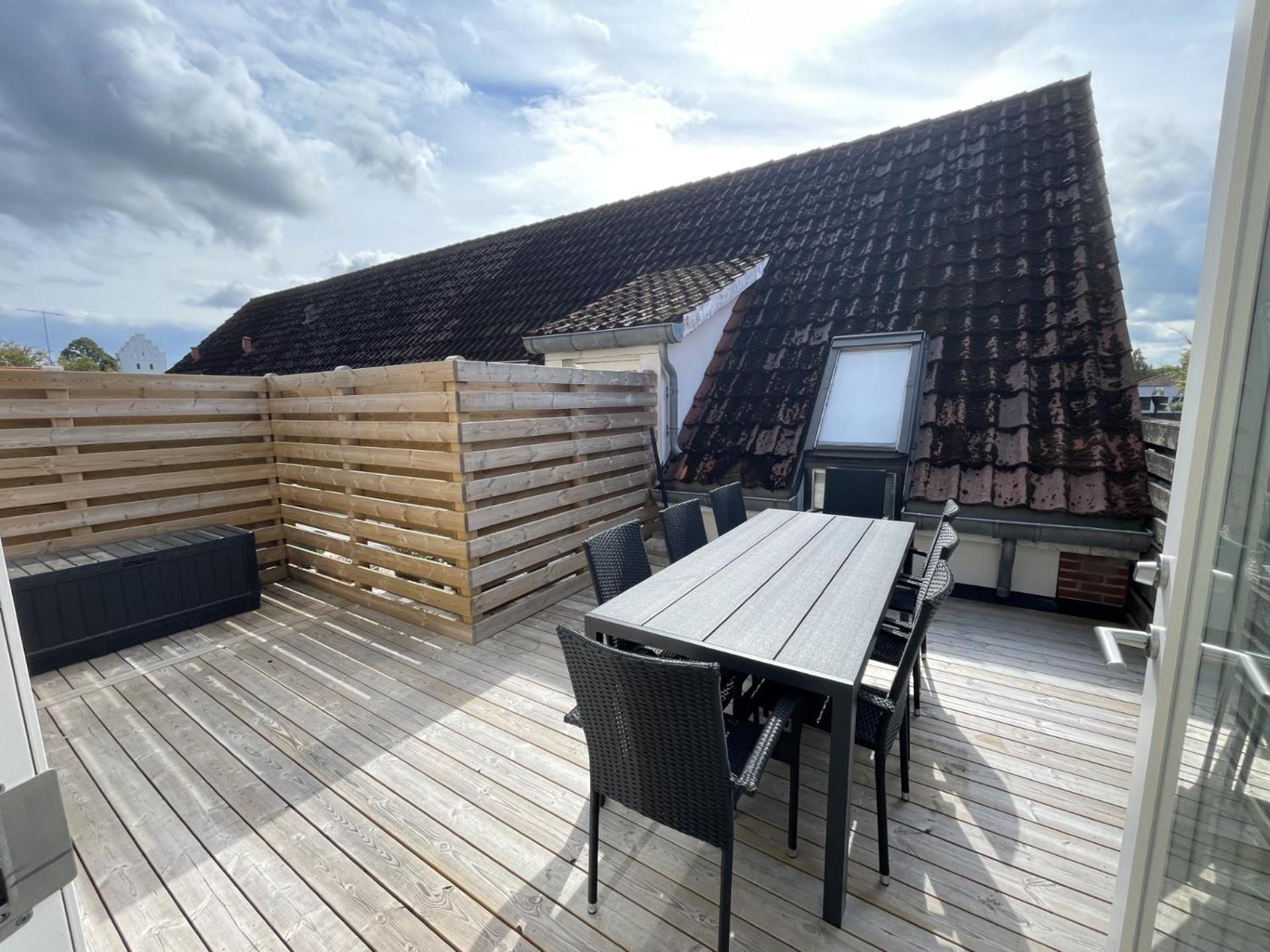 Hotel 3 værelses lejlighed i Give - Image 1