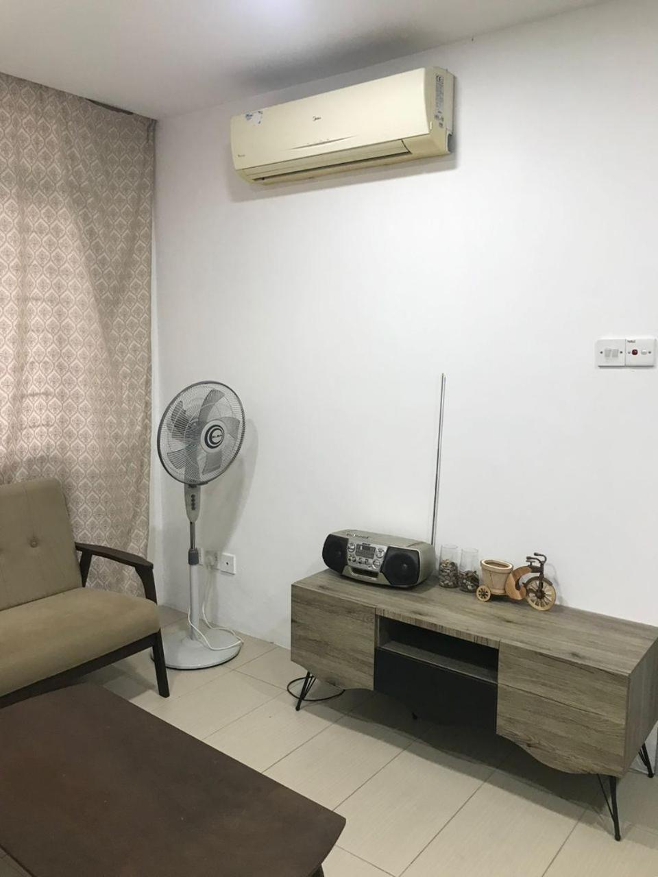 M1 Budget Comfortable Central photo 5
