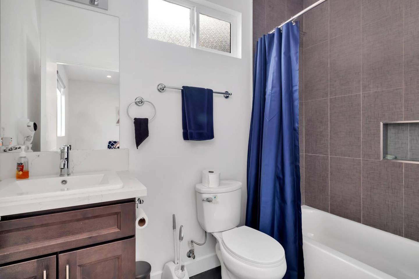 Hollywood 3BR home near metro