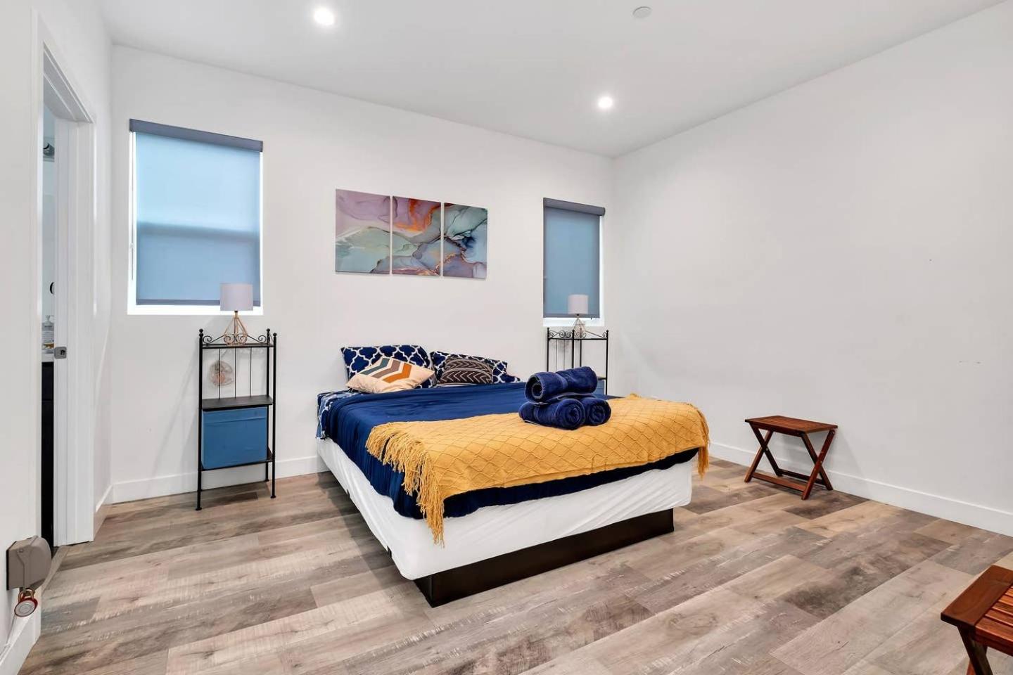 Hollywood 3BR home near metro