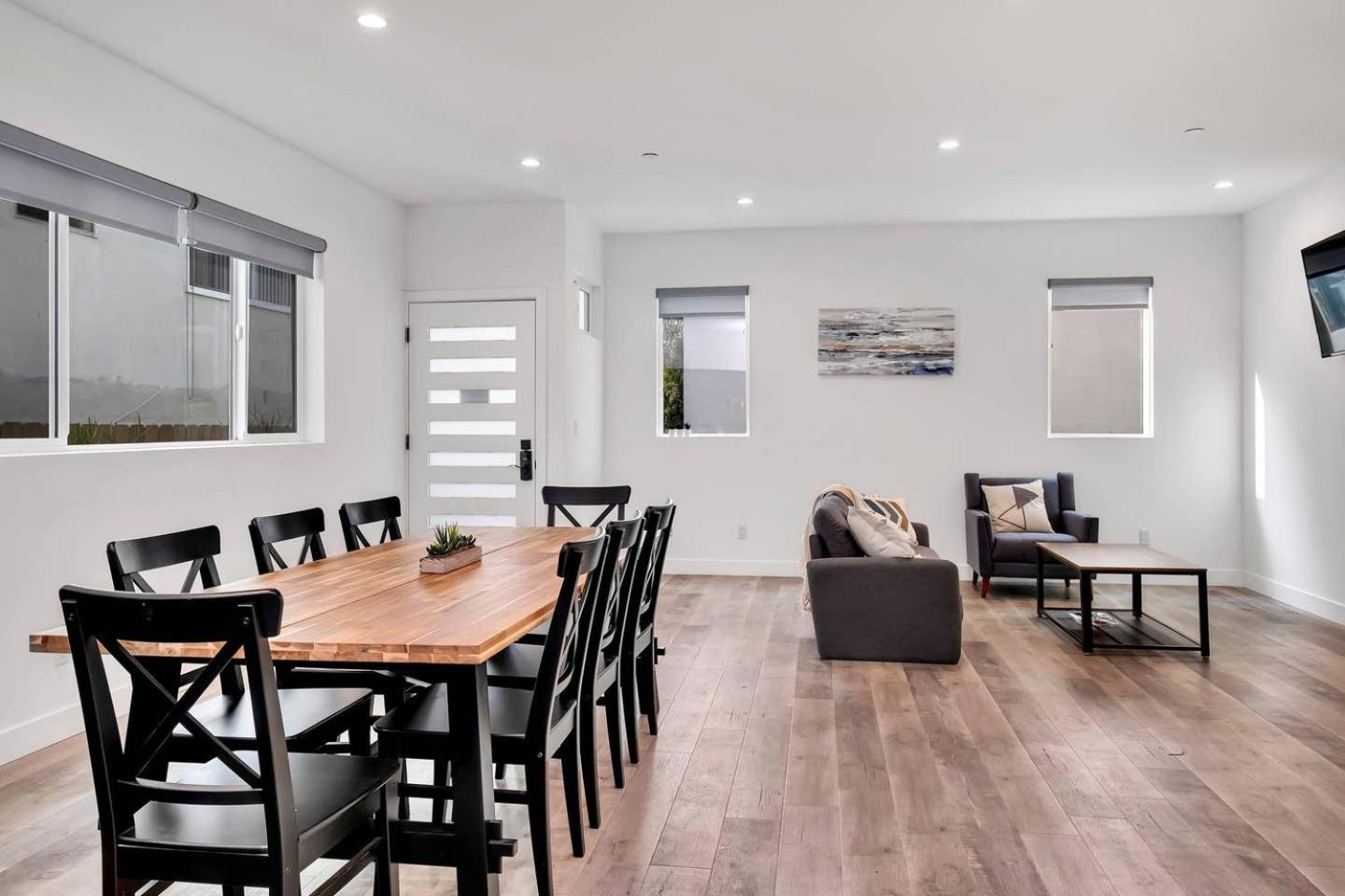Hollywood 3BR home near metro
