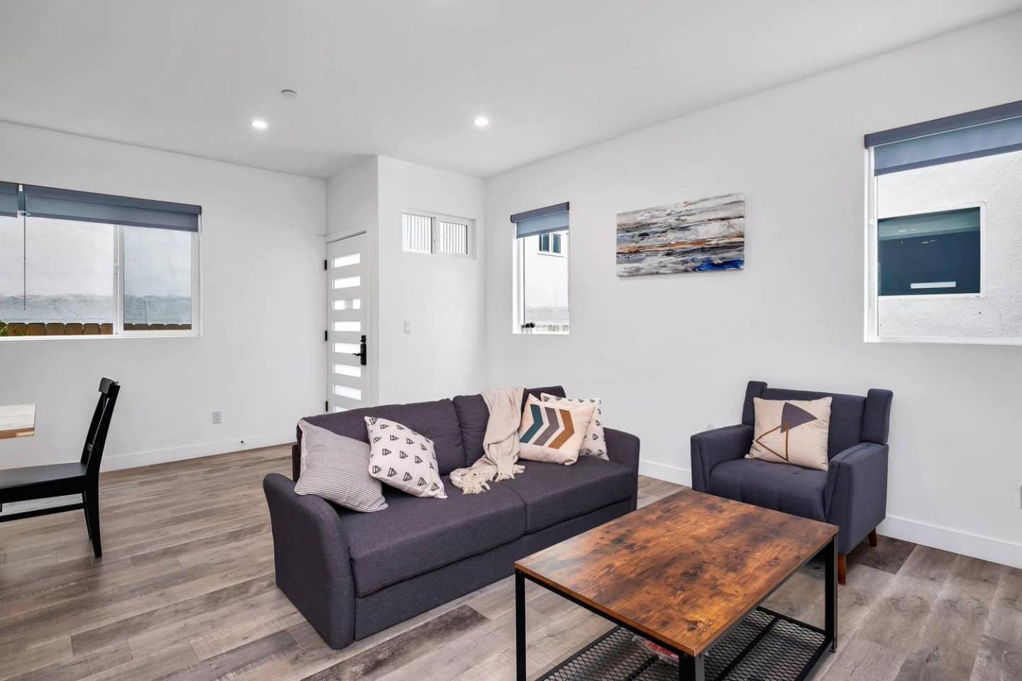 Hollywood 3BR home near metro