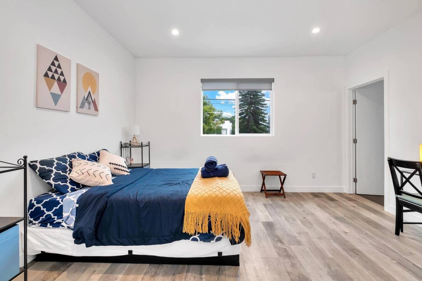 Hollywood 3BR home near metro