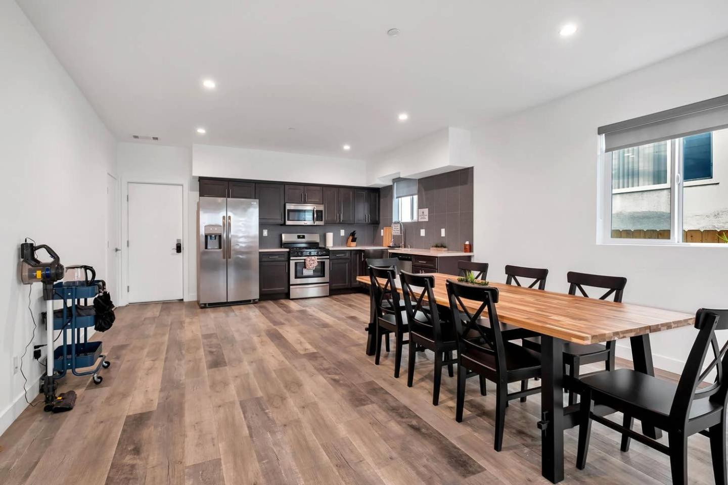Hollywood 3BR home near metro