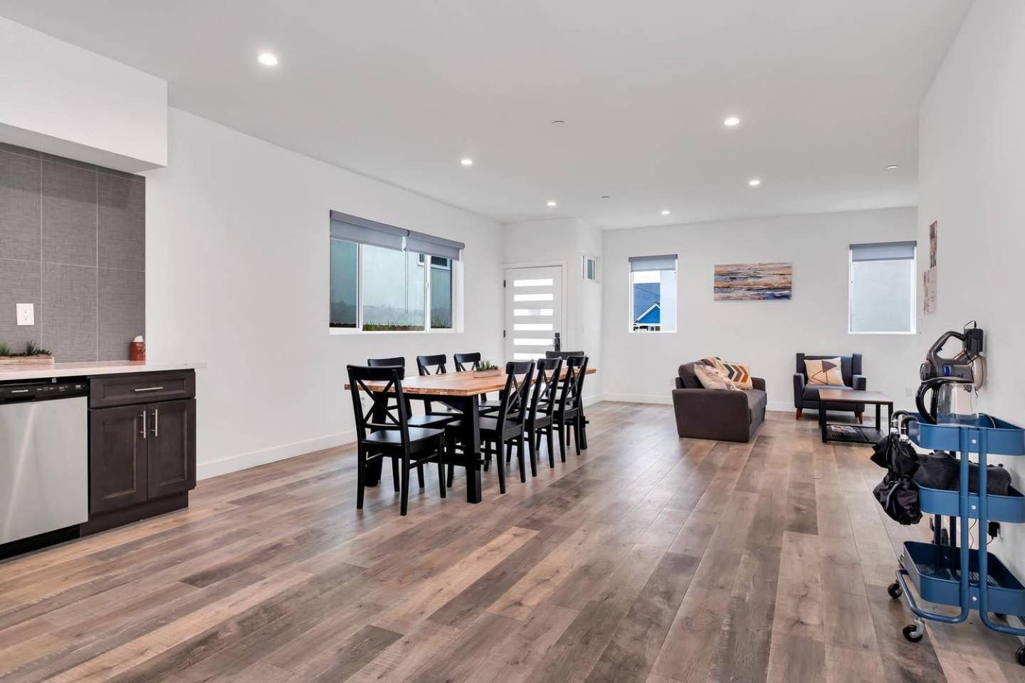 Hollywood 3BR home near metro