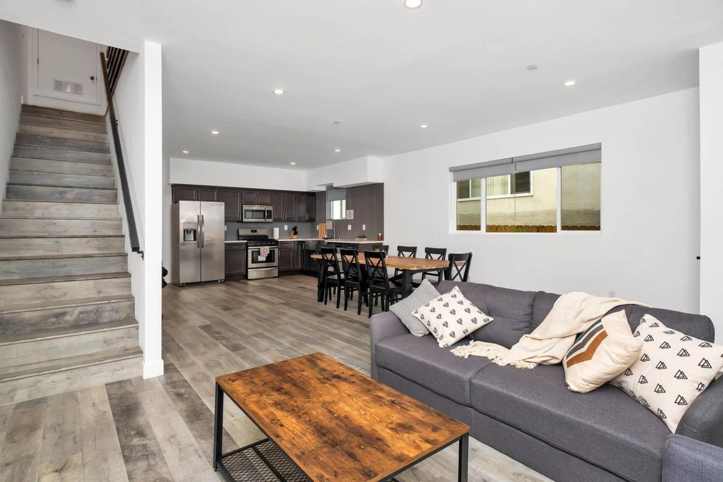 Hollywood 3BR home near metro