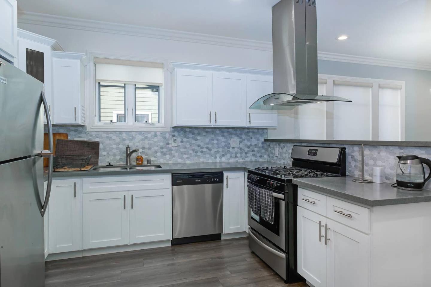 Comfy 4BR home near Korea Town