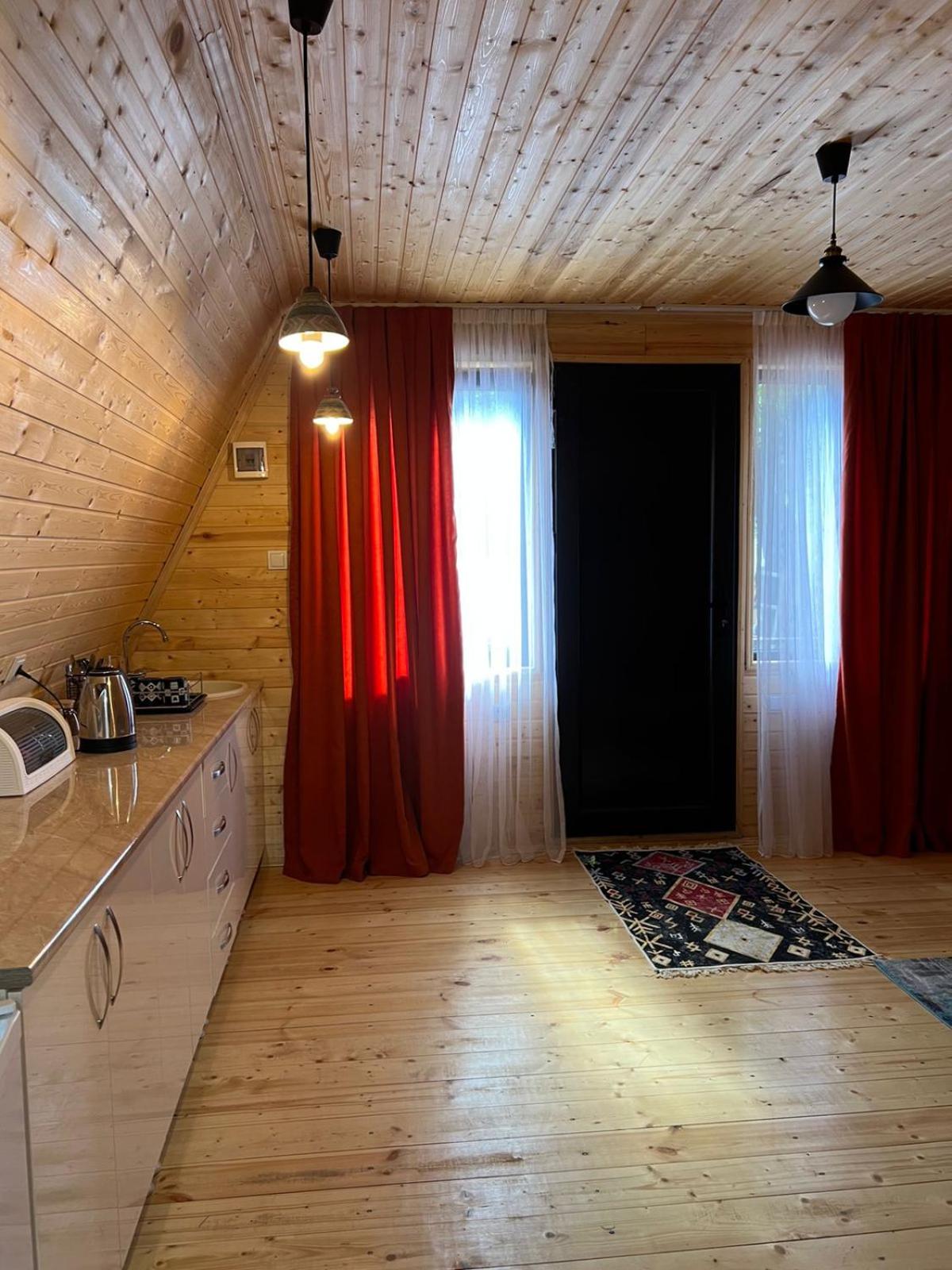 Cottage Mida