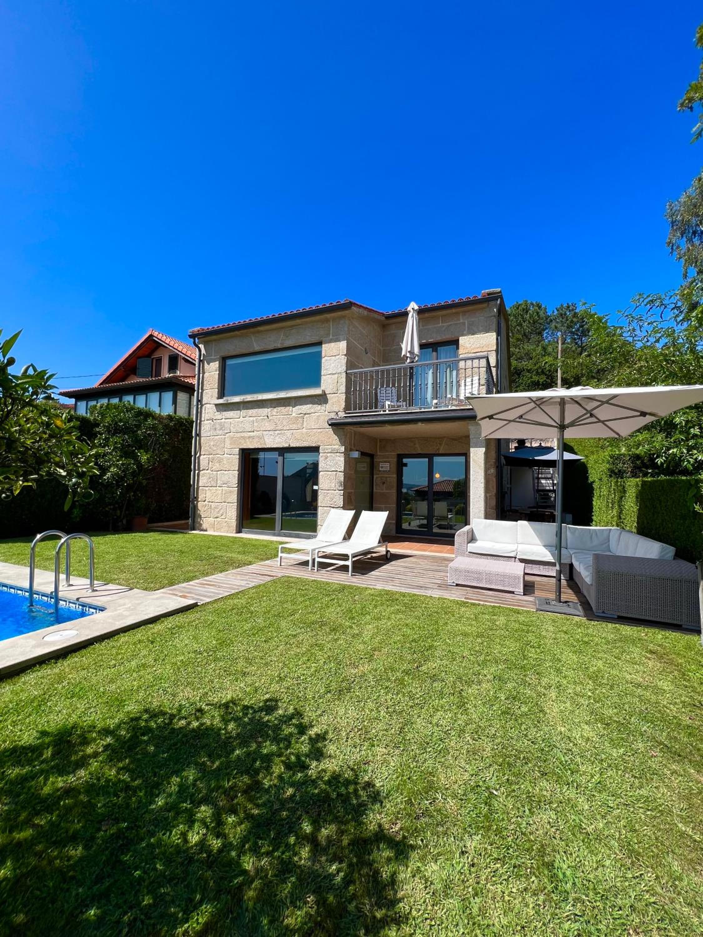 Casa en Sanxenxo con pisicina privada