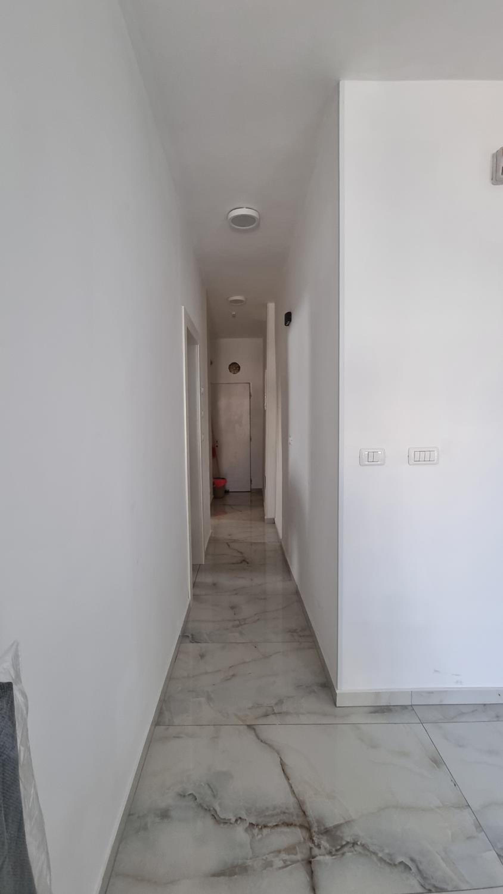 New Stylish Apartment with Balcony Close to Tel Aviv