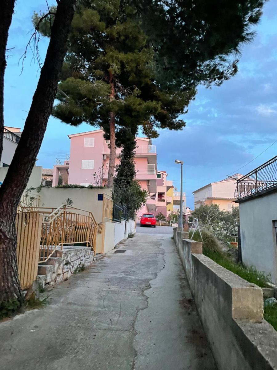 Photo 52
