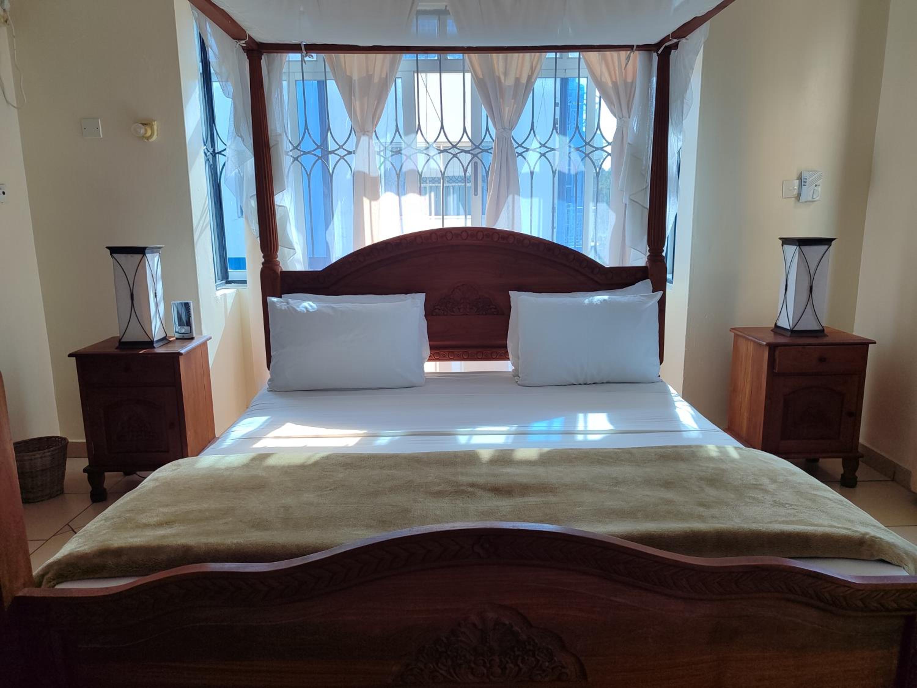 Shikara Apartment