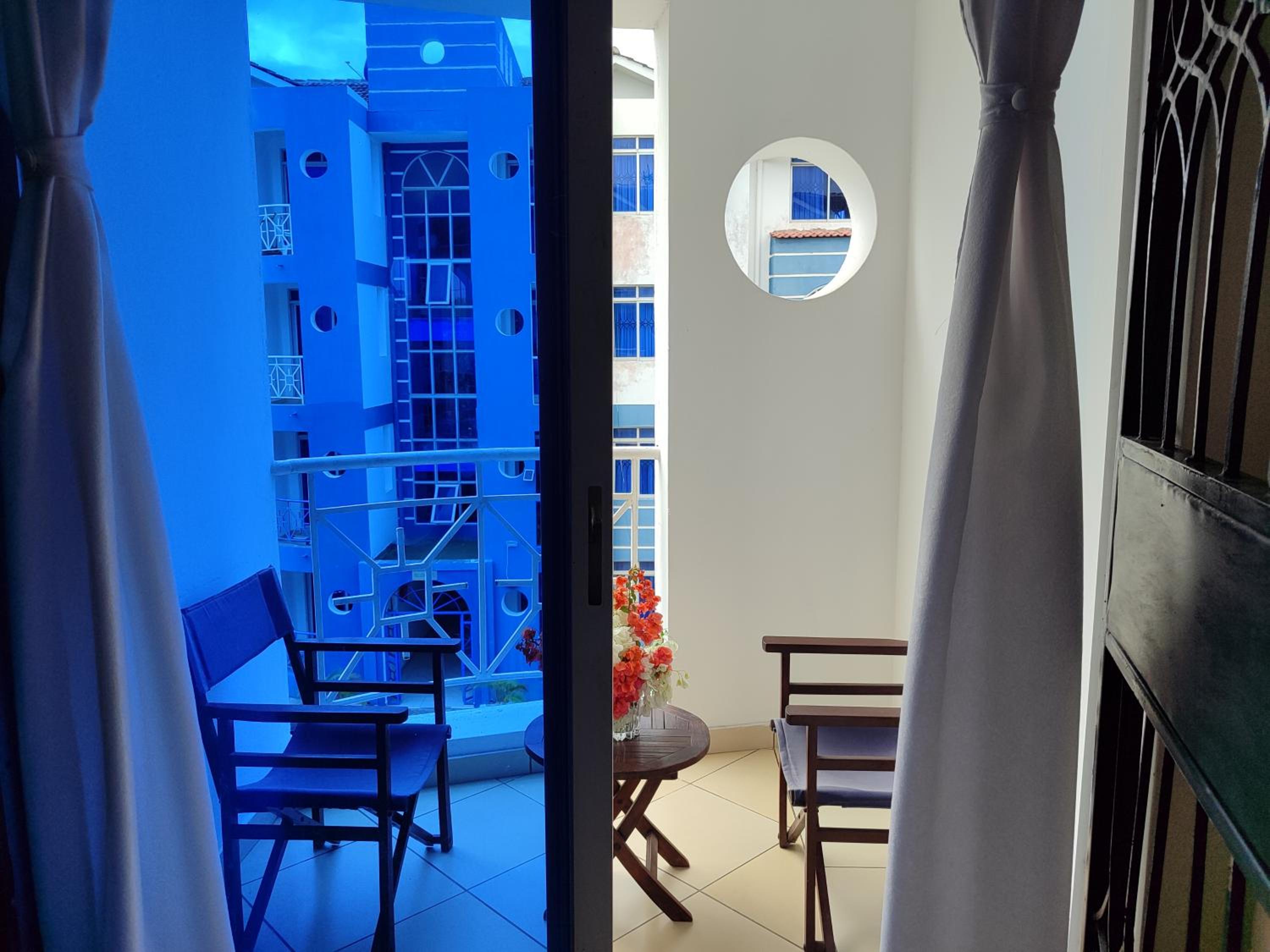 Shikara Apartment