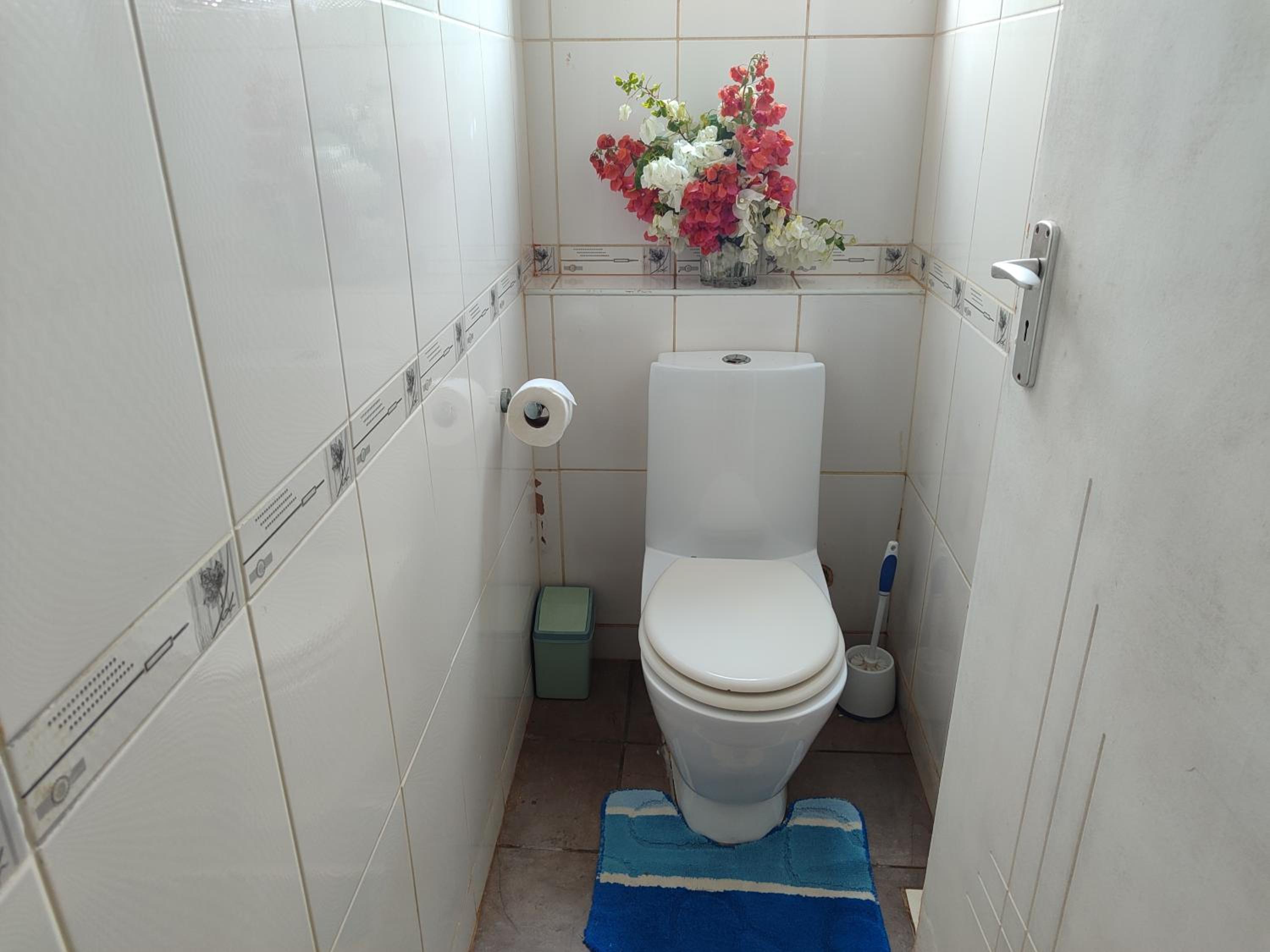 Shikara Apartment