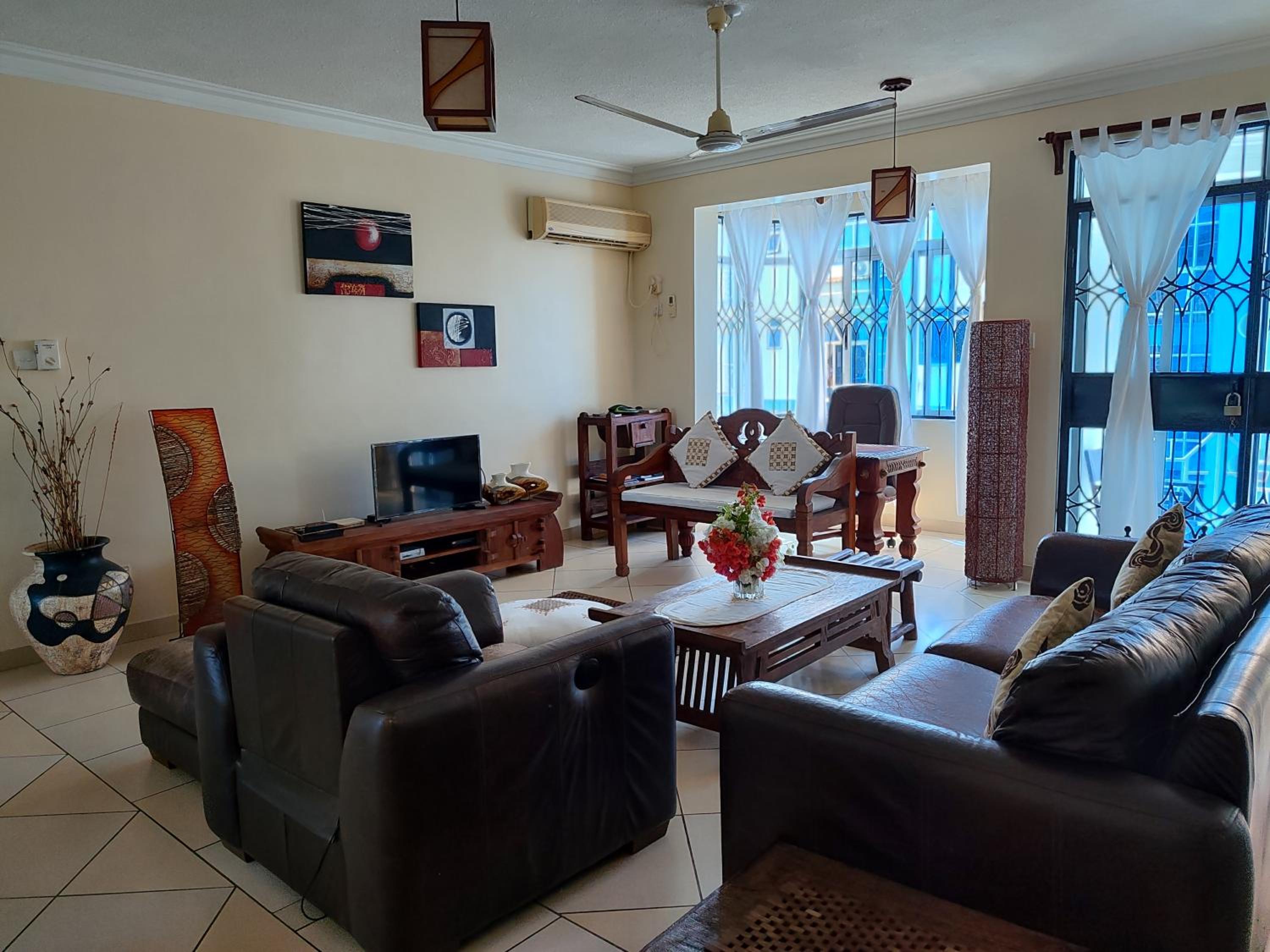Shikara Apartment