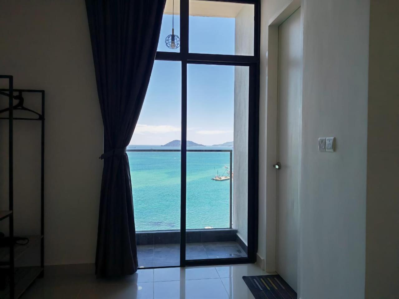 Comic Homestay @ The Shore photo 6