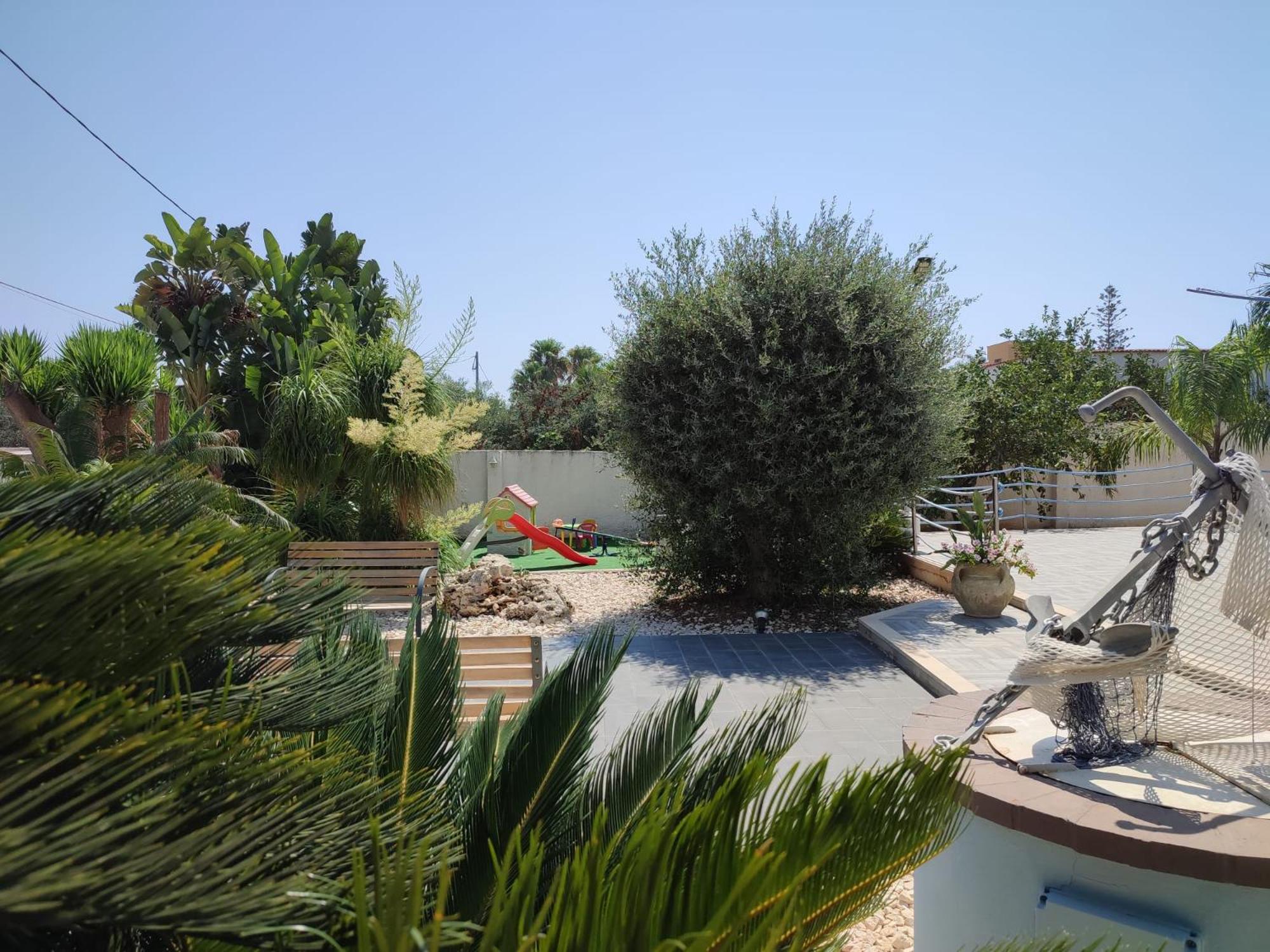 Photo 33
