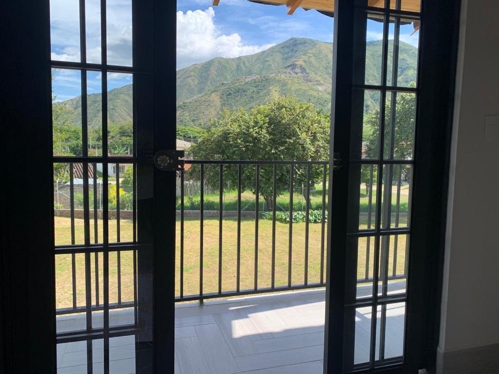 Beautiful Private Villa, Views in Every Direction