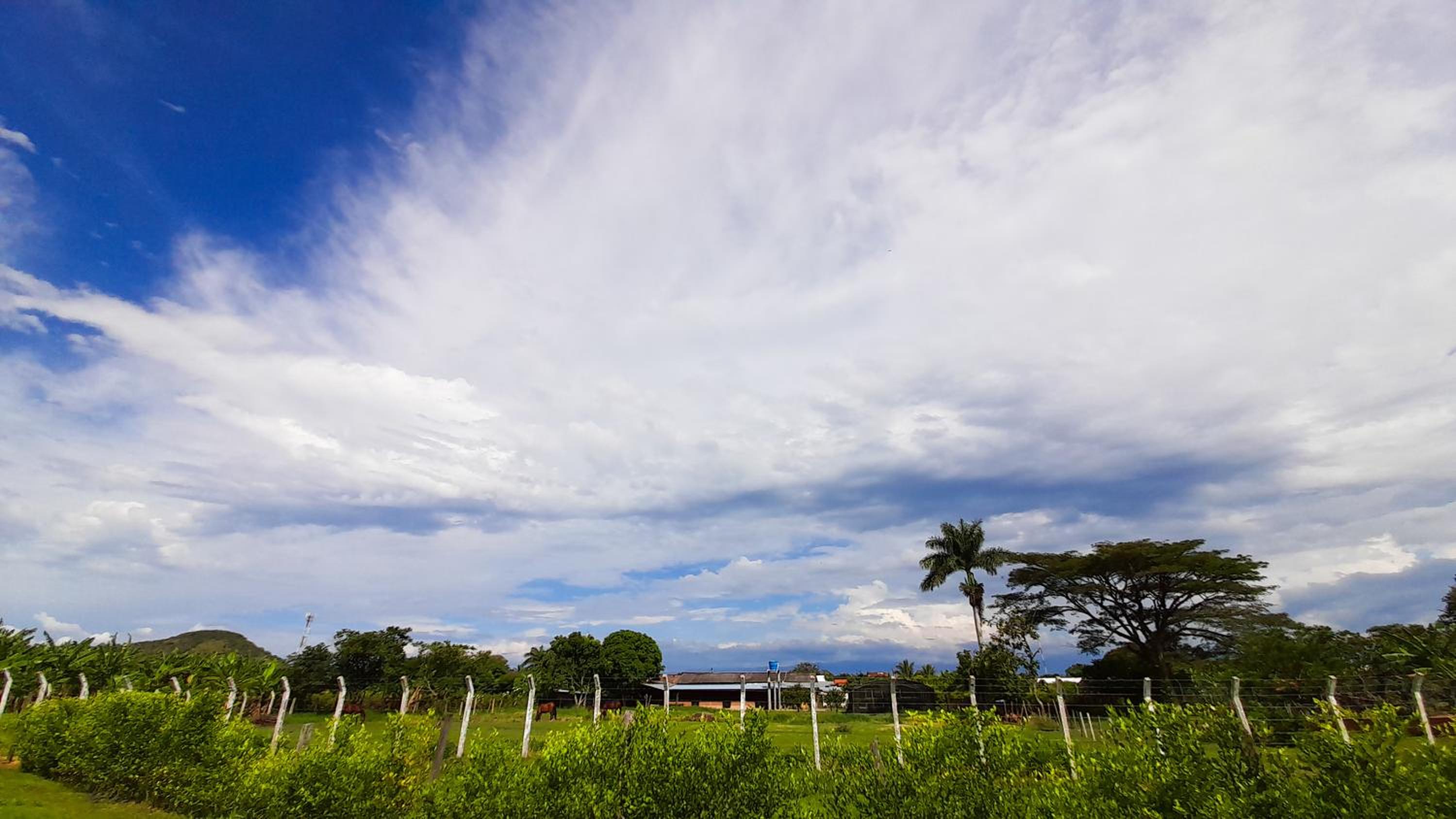 Beautiful Private Villa, Views in Every Direction