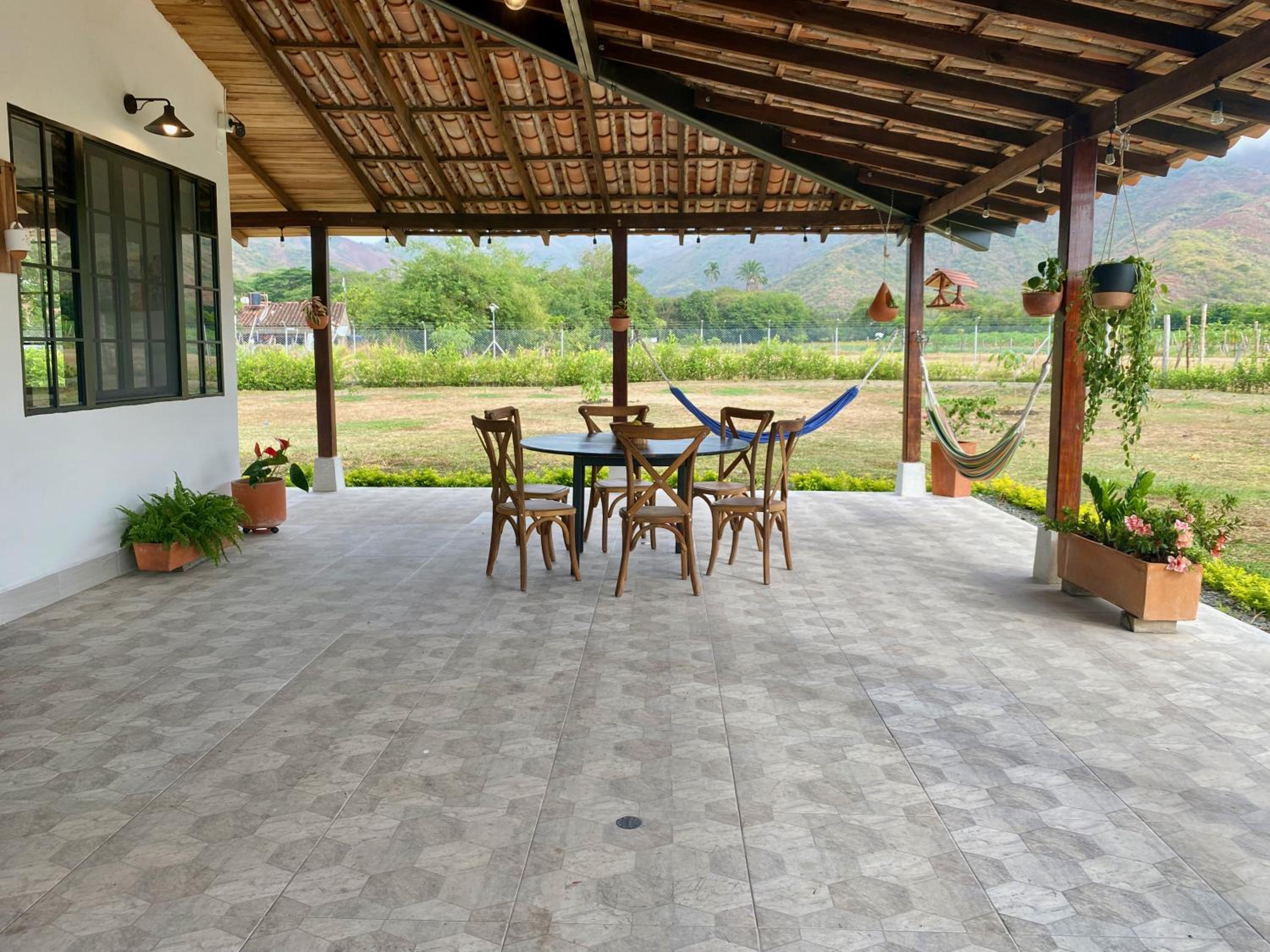 Beautiful Private Villa, Views in Every Direction