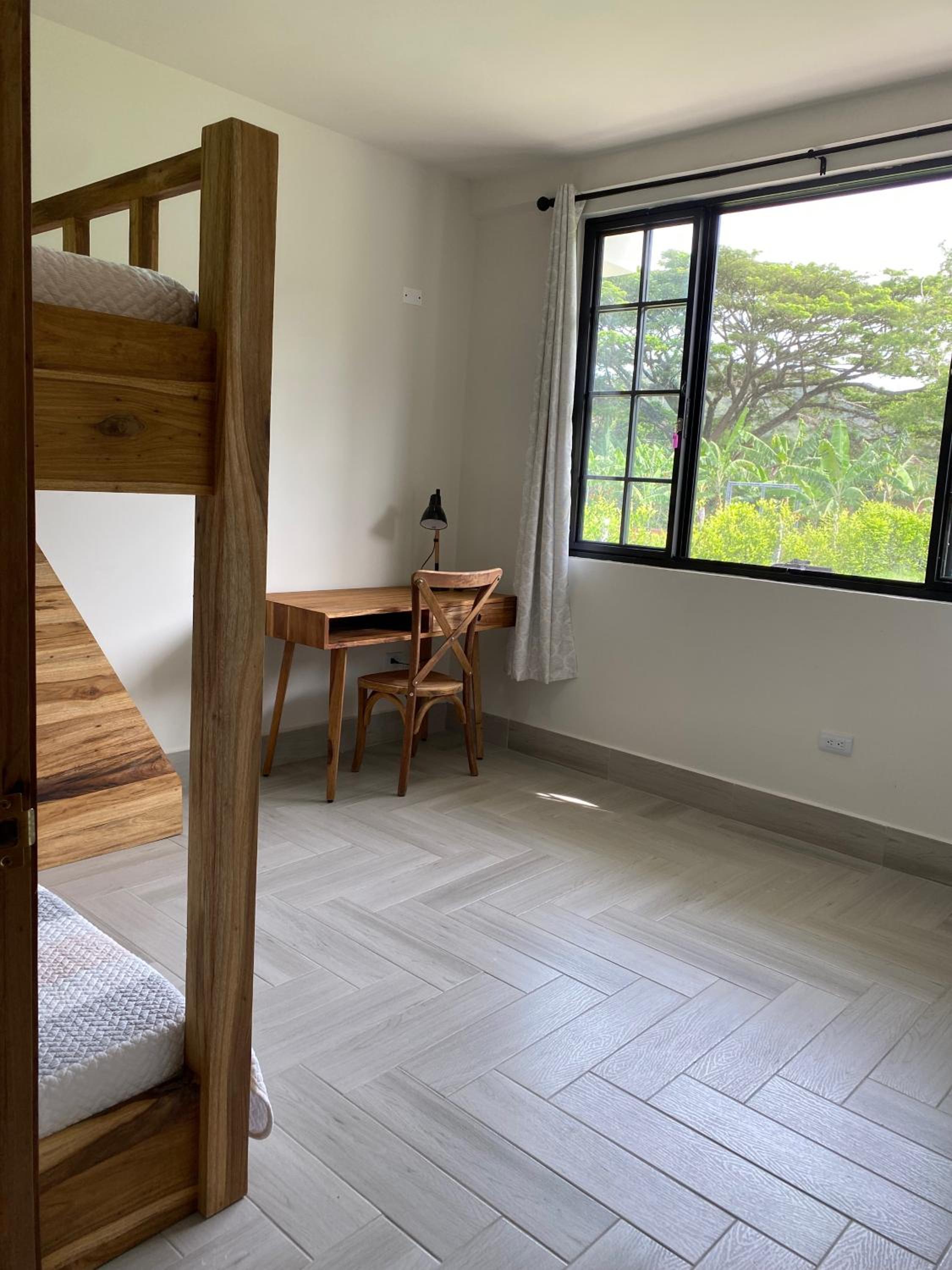 Beautiful Private Villa, Views in Every Direction