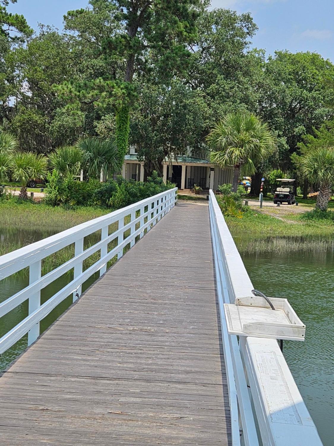 Low Country Cottage in Beautiful Habersham view 3
