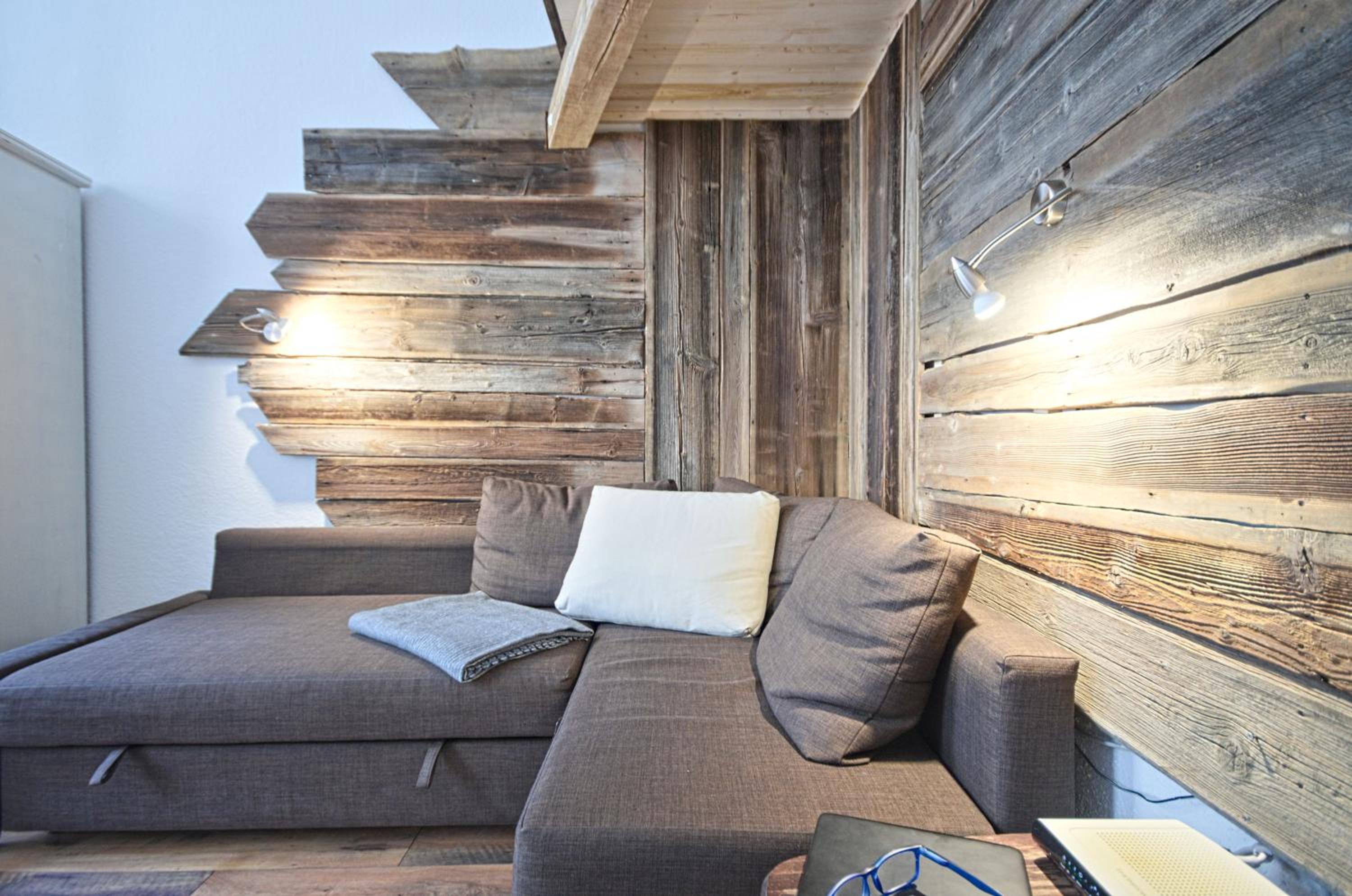 Quiet Courtyard Apartment (PB1)