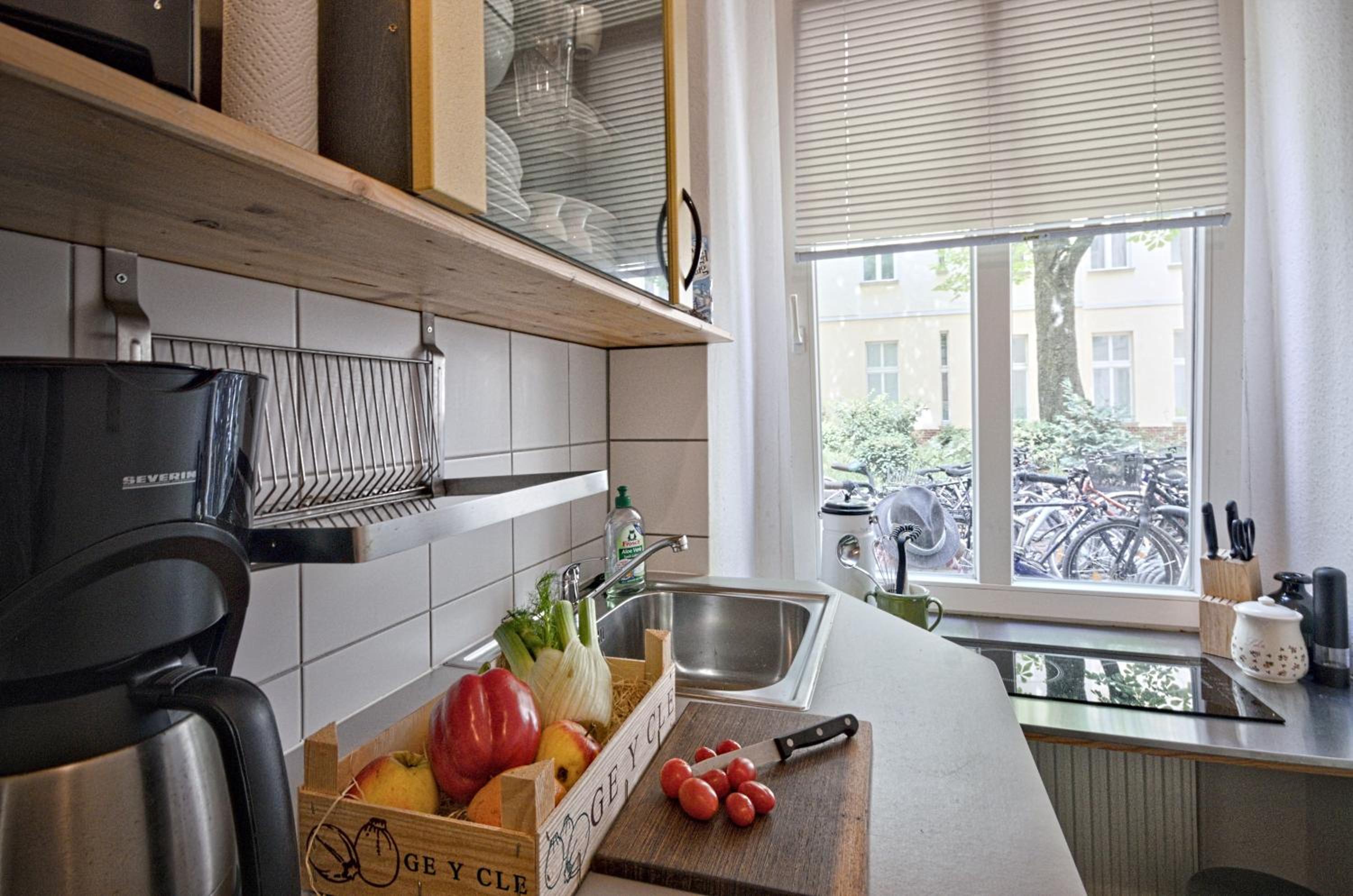 Quiet Courtyard Apartment (PB1)